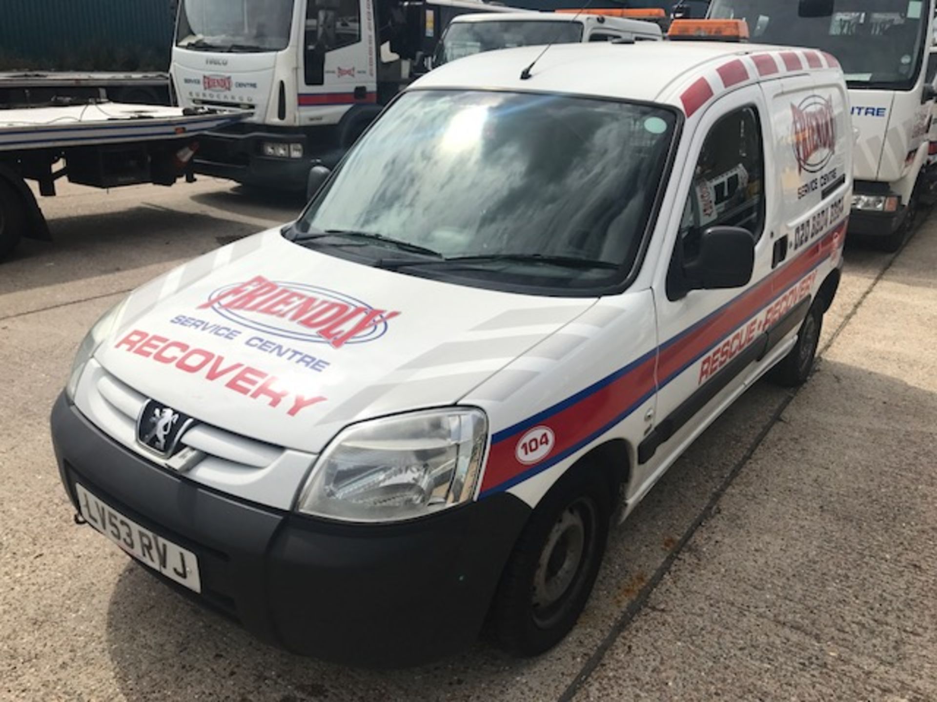 2003 Peugeot Partner Hdi van complete with Anderson jump-start socket with built in Garmin satnav - Image 3 of 11