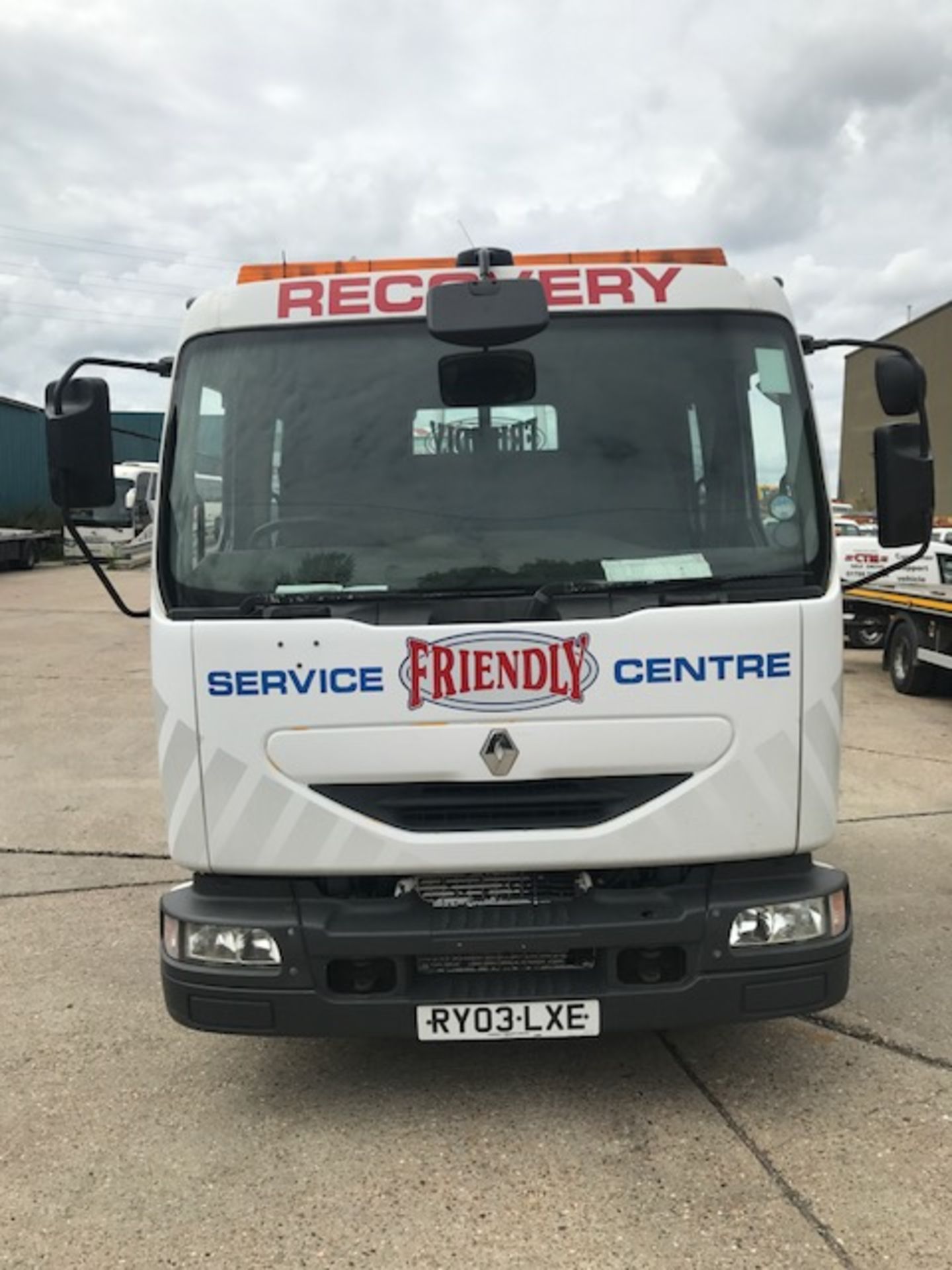 2003 Renault 10t tilt and slide crew cab breakdown recovery vehicle complete with J&J Conversions - Image 3 of 16