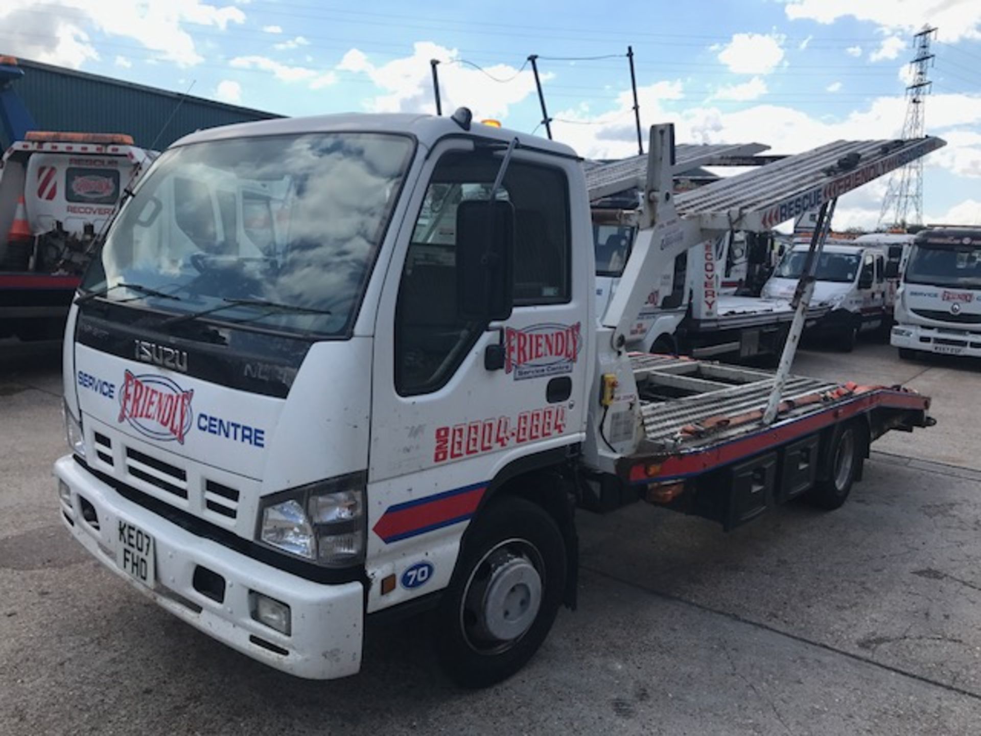 2007 Isuzu NQR 70 7.5T twin deck breakdown recovery vehicle complete with Worldwide Recovery - Image 2 of 14