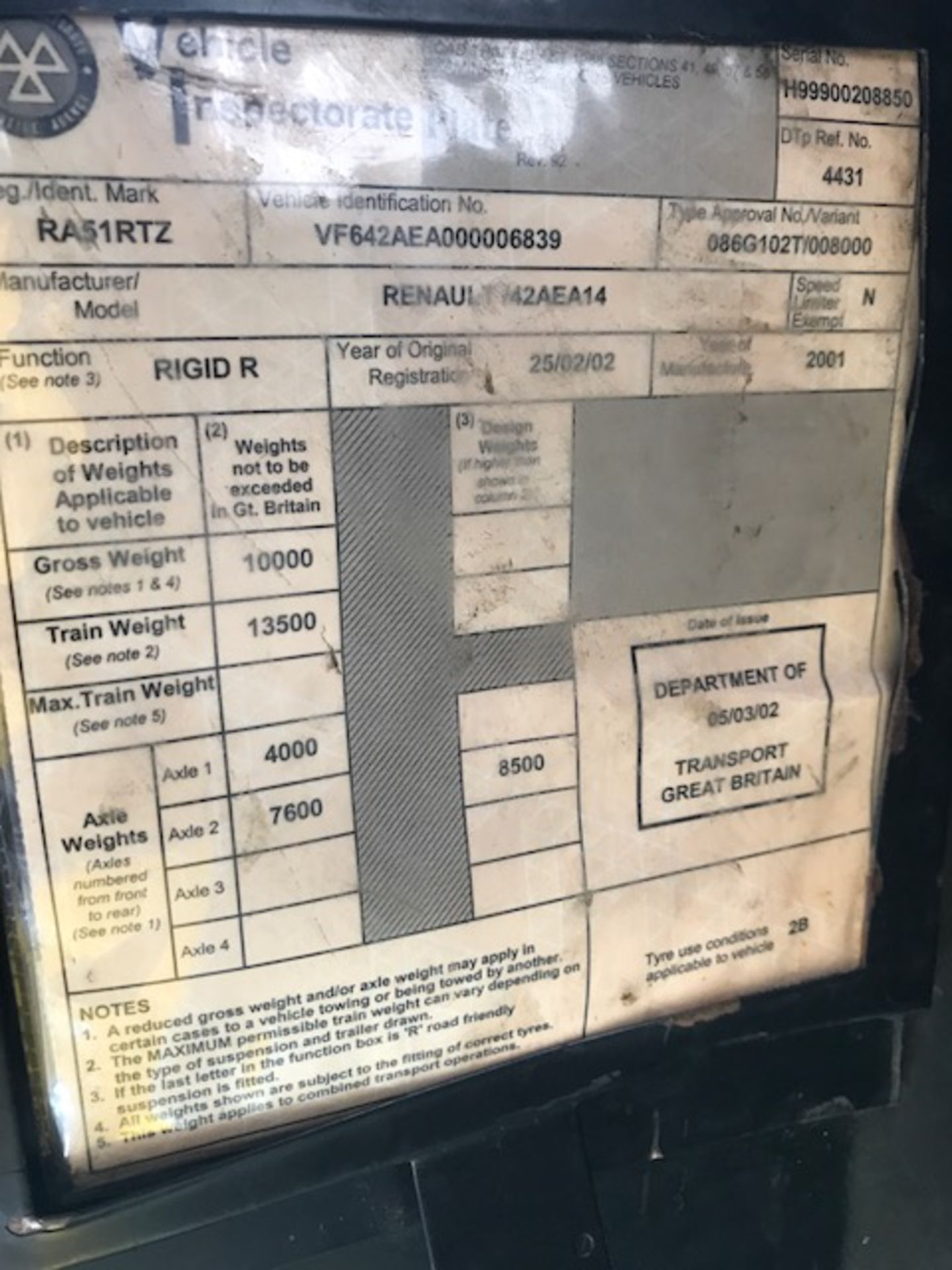 2002 Renault Midlum 10T crew cab breakdown recovery vehicle complete with built in Garmin satnav - Image 13 of 17