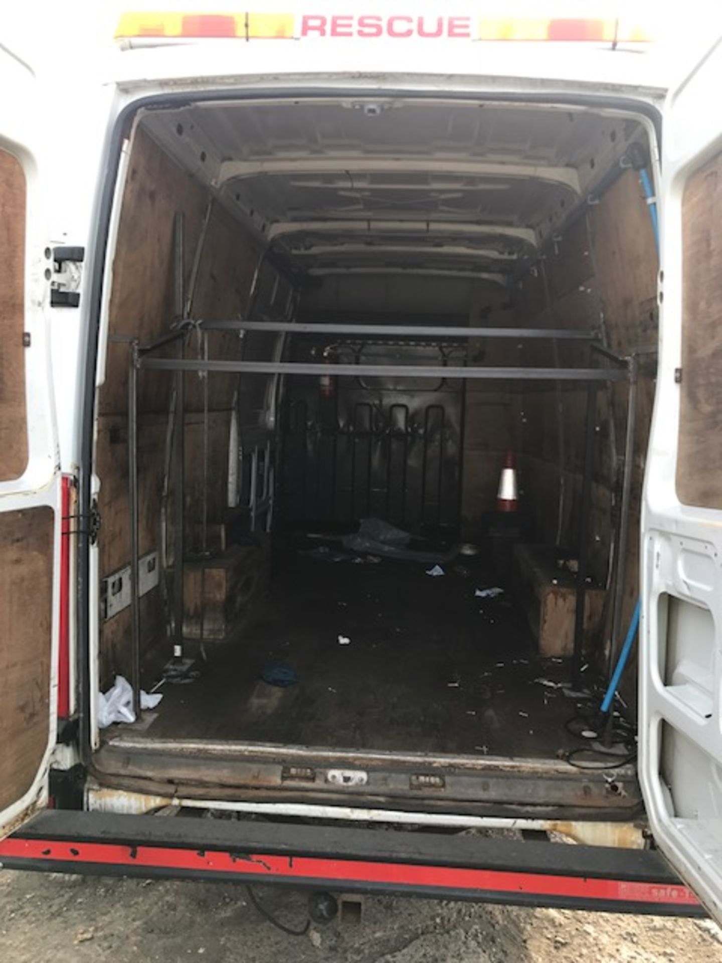 2005 Iveco Daily 35C15 MWB panel van complete with Anderson jump-start sockets Registration: CN54 - Image 7 of 12