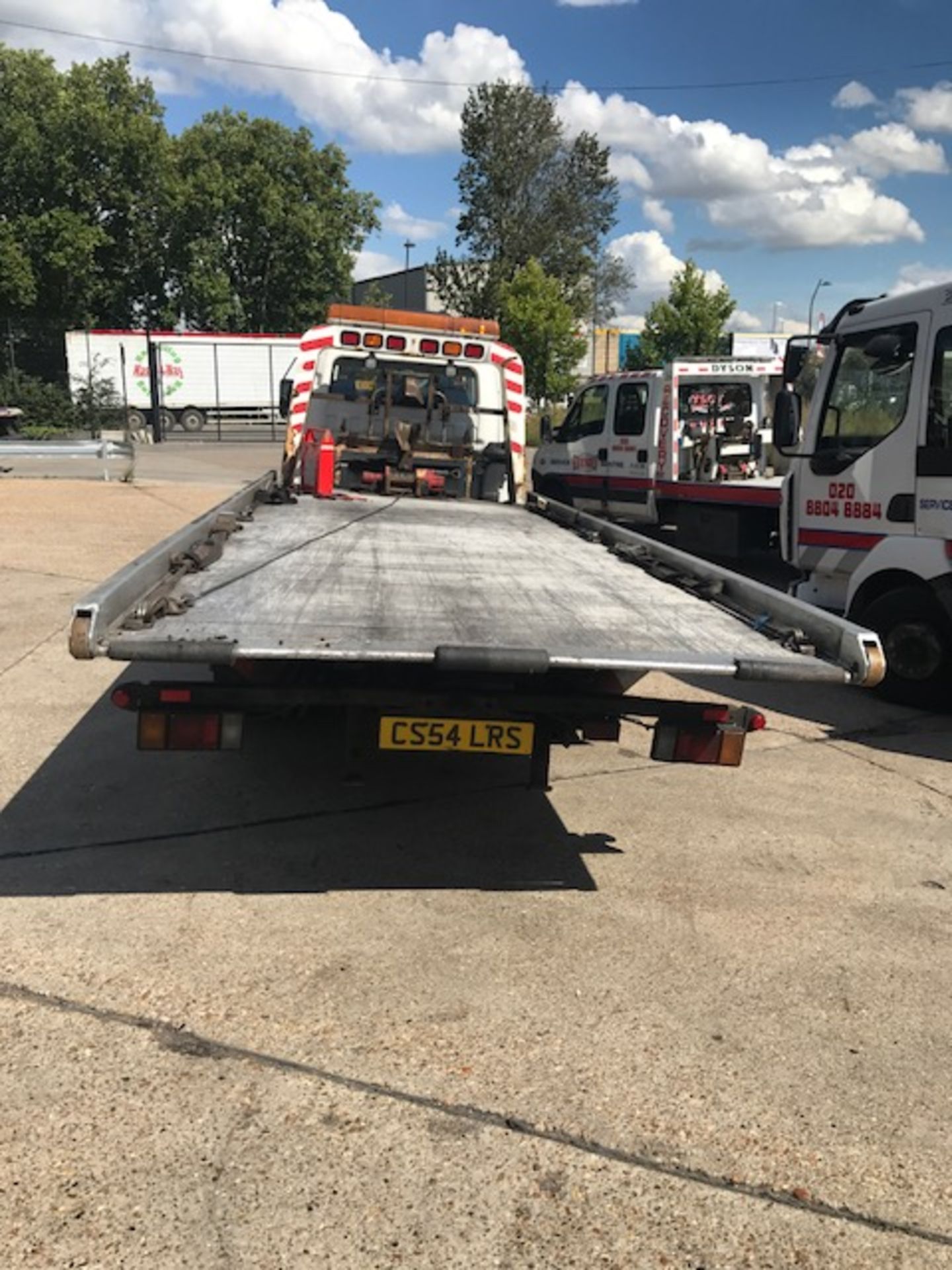 2005 Isuzu NQR 70 crew cab tilt and slide breakdown recovery vehicle complete with winch and built - Image 6 of 17