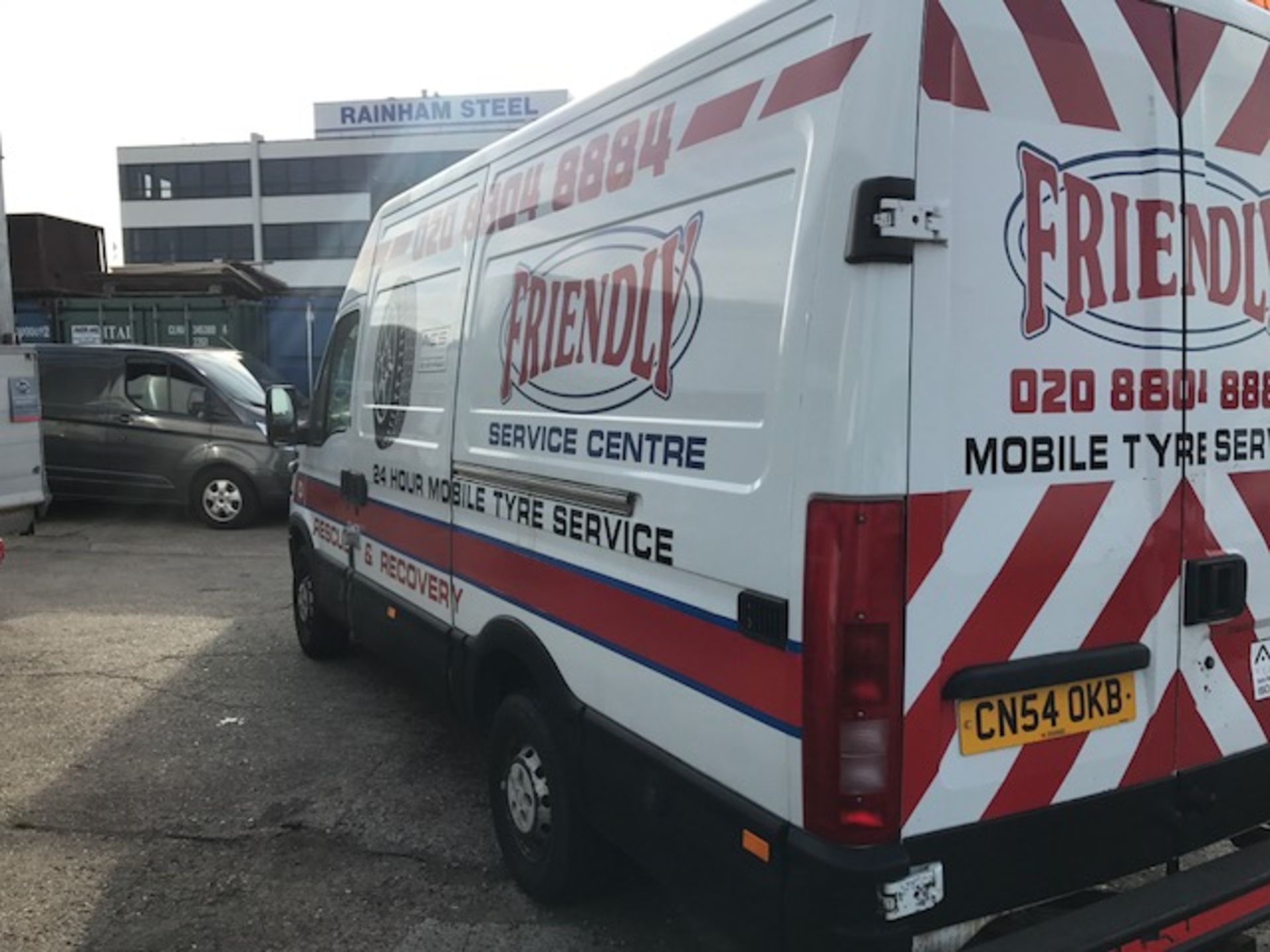 2005 Iveco Daily 35C15 MWB panel van complete with Anderson jump-start sockets Registration: CN54 - Image 6 of 12