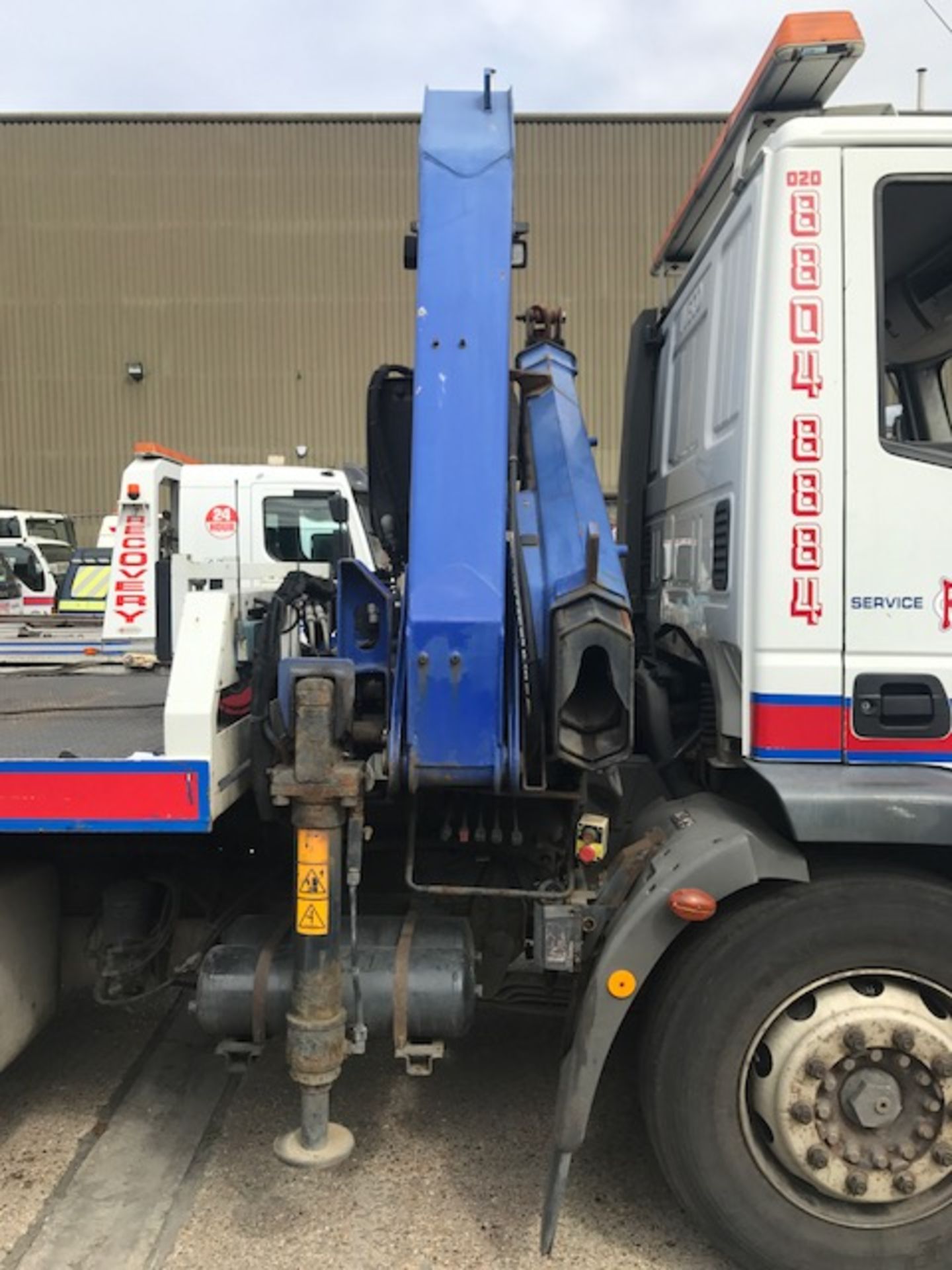 2007 Iveco Eurocargo 180E25 18T day cab breakdown recovery vehicle complete with Hiab crane, Roger - Image 9 of 16