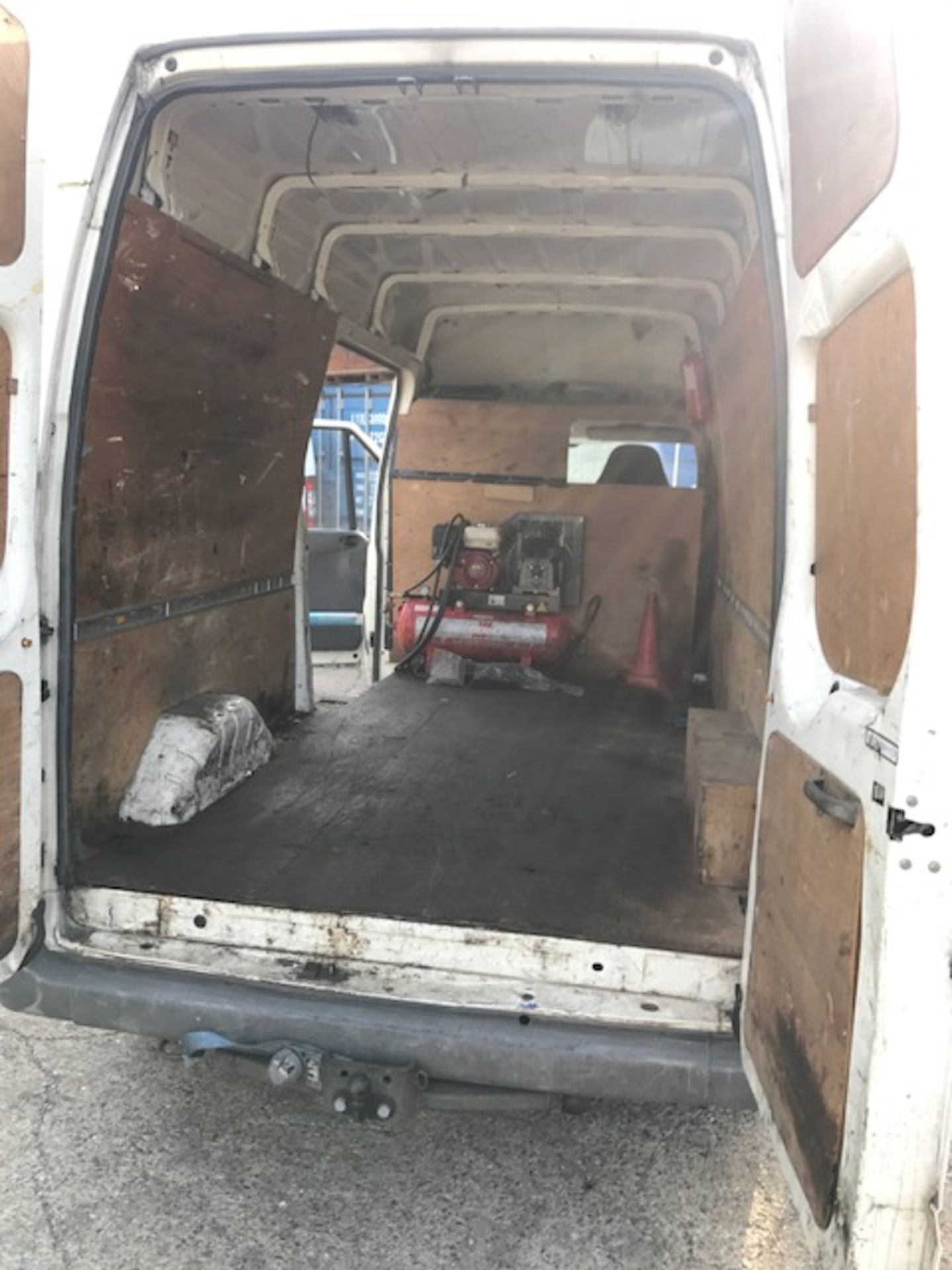 Ford Transit T350LWB panel van complete with Fiac UK air compressor, Model: PE16505, Serial No. - Image 5 of 18