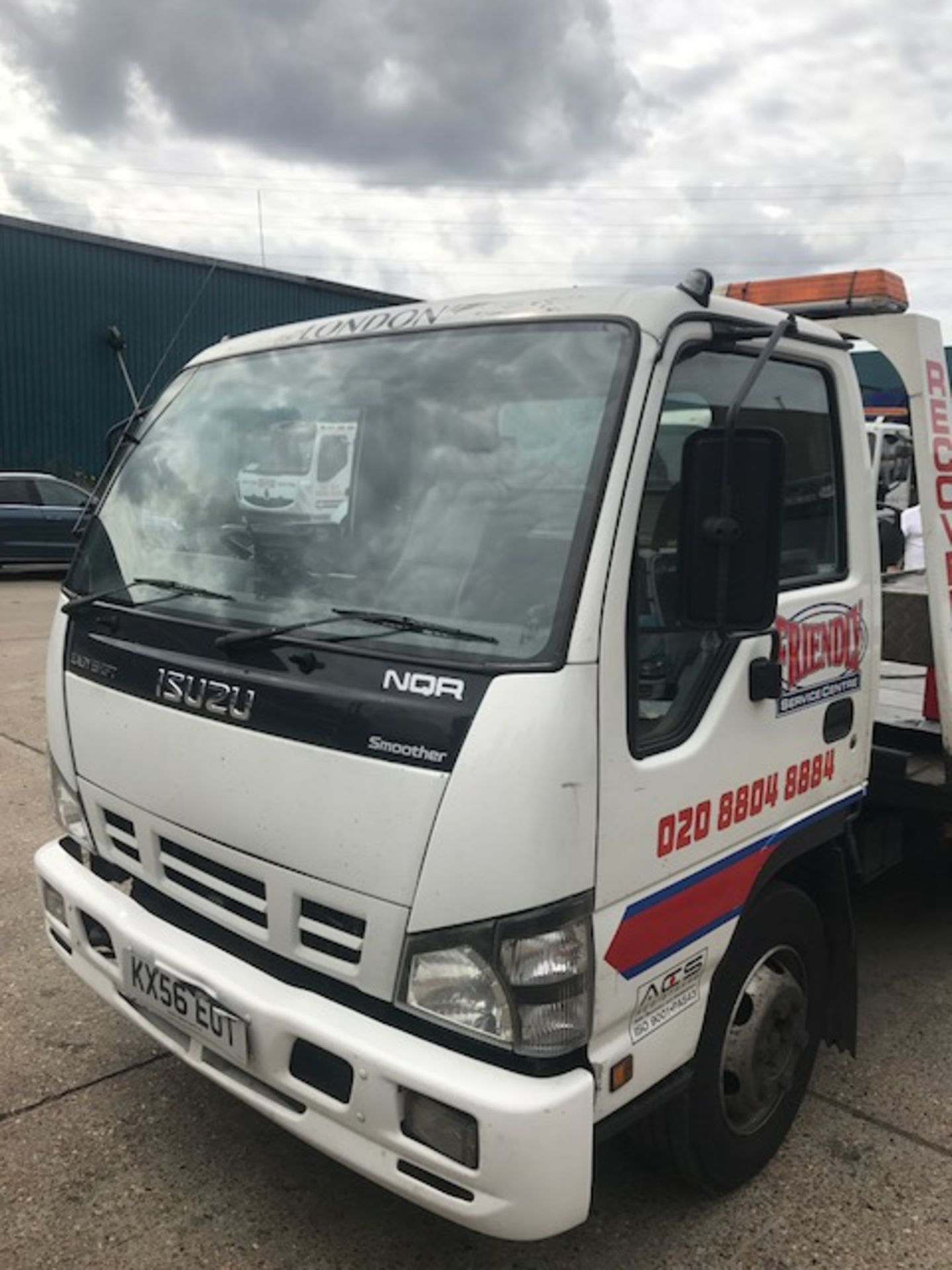 2006 Isuzu NQR 70 7.5T Easyshift breakdown recovery vehicle complete with Powertec body, winch and - Image 3 of 10