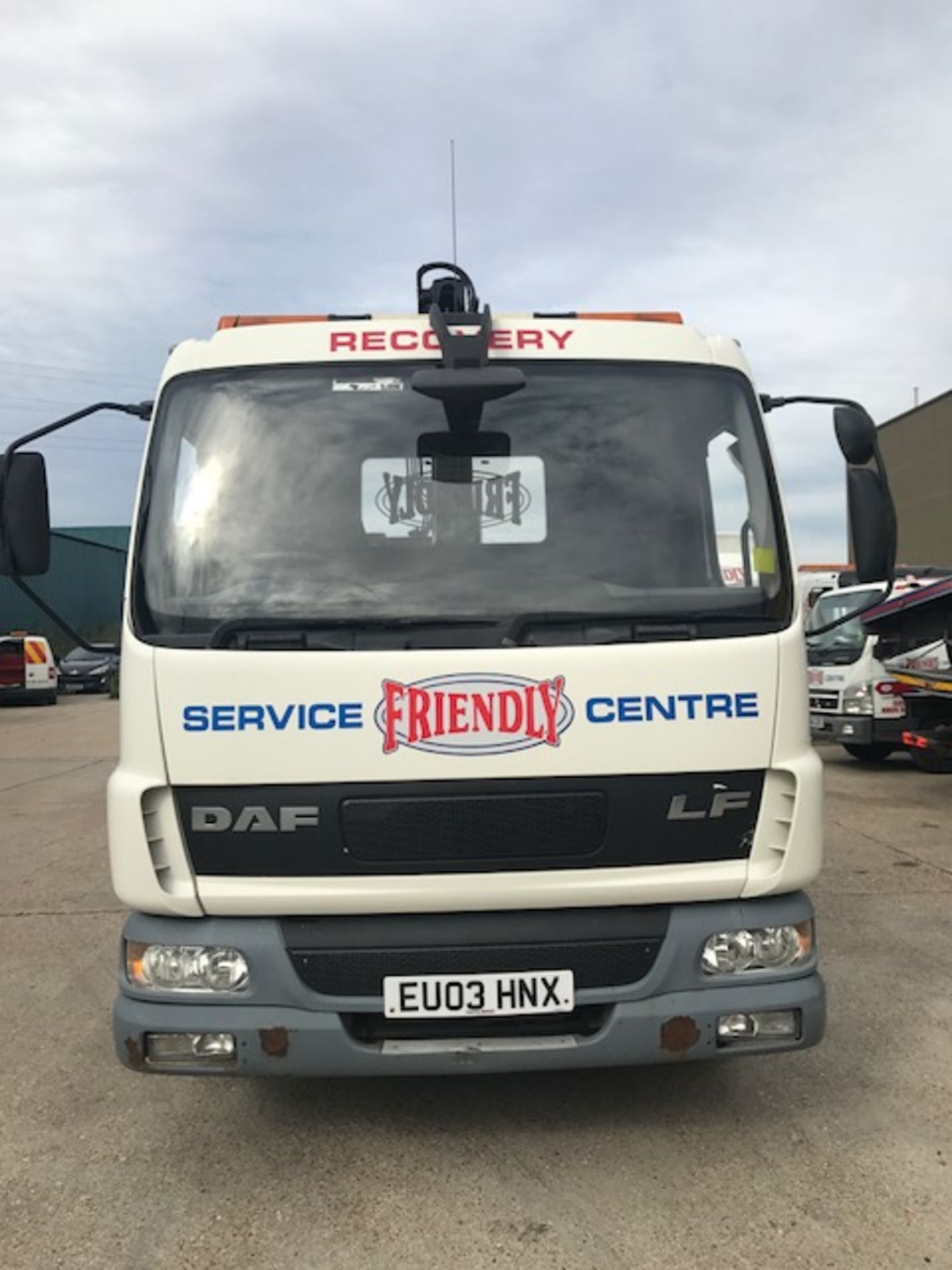 2003 DAF FA LF45.150 7.5T flat bed breakdown recovery vehicle with Amco veba hiab lift, winch and - Image 3 of 18