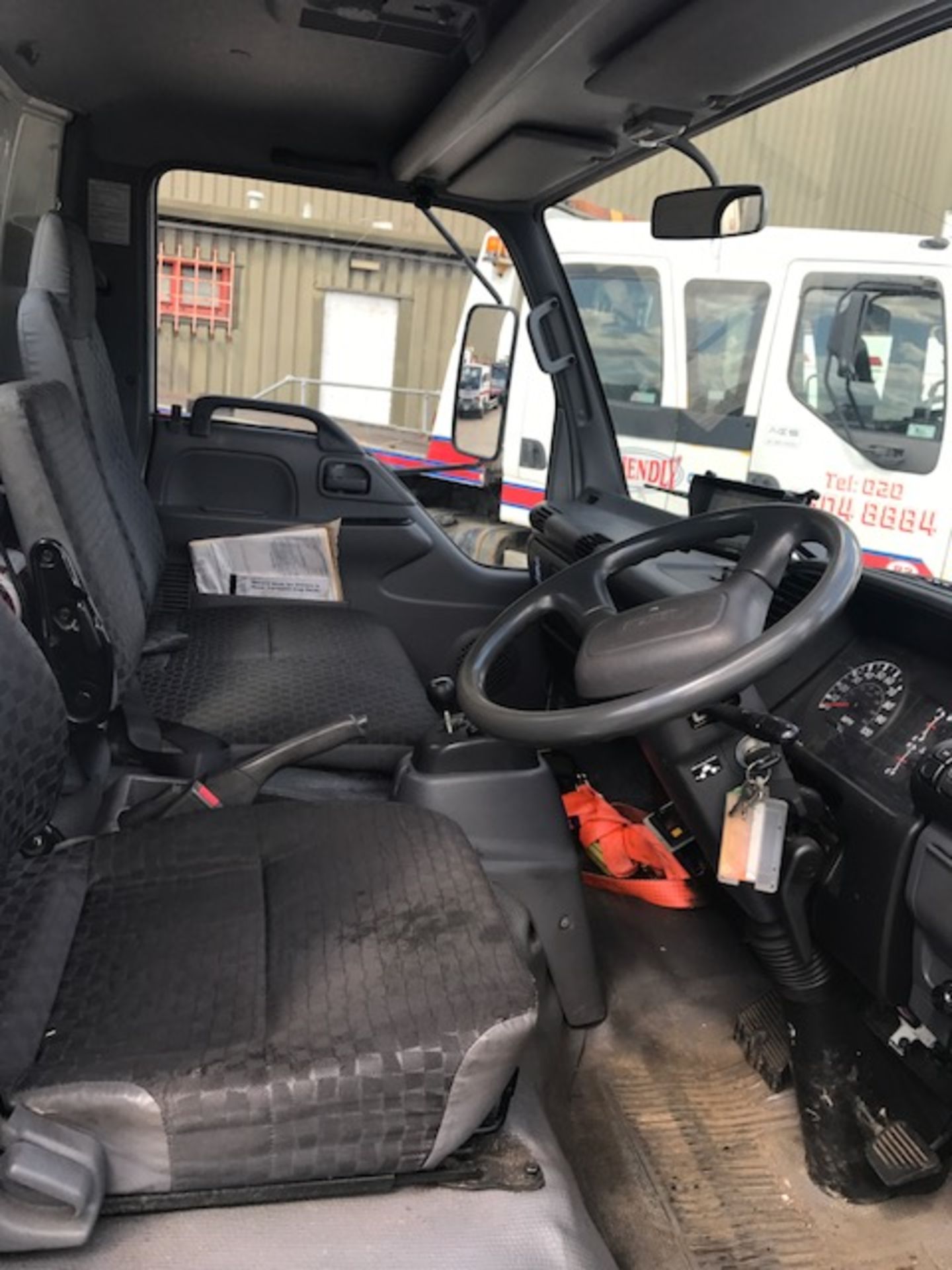 2007 Isuzu NQR 70 7.5T twin deck breakdown recovery vehicle complete with Worldwide Recovery - Image 11 of 14