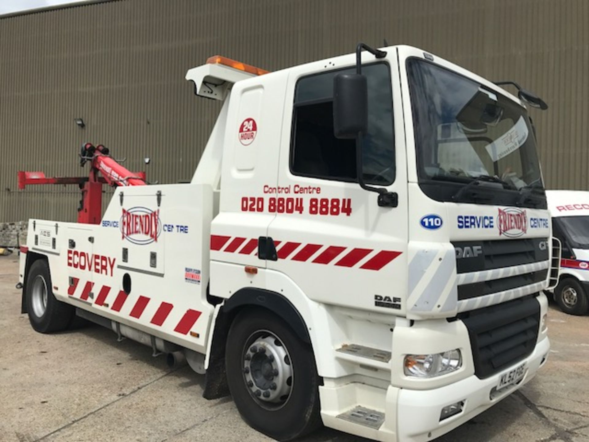 2003 DAF CF85 34018T sleeper cab breakdown recovery vehicle complete with Roger Dyson Group body and - Image 4 of 27