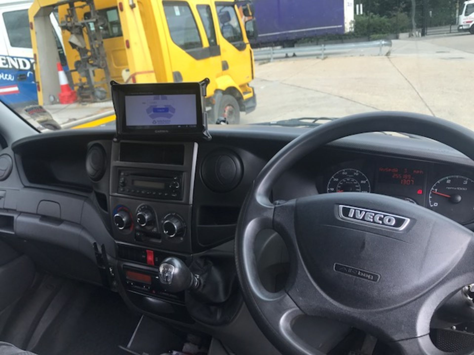 2013 Iveco 70C17 EEV 6.7T crew cabcomplete with Roger Dyson Group body and built in Garmin satnav - Image 10 of 14