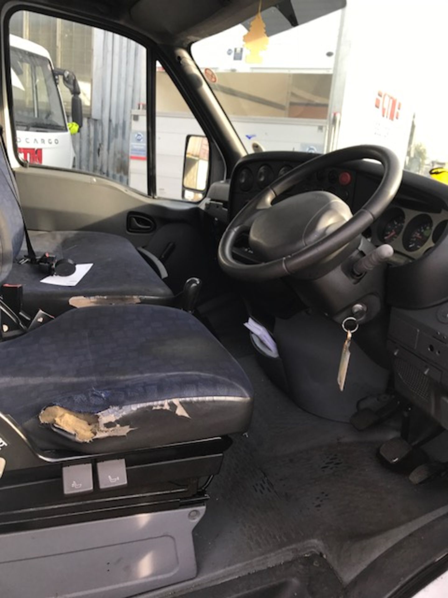 2005 Iveco Daily 35C15 MWB panel van complete with Anderson jump-start sockets Registration: CN54 - Image 9 of 12