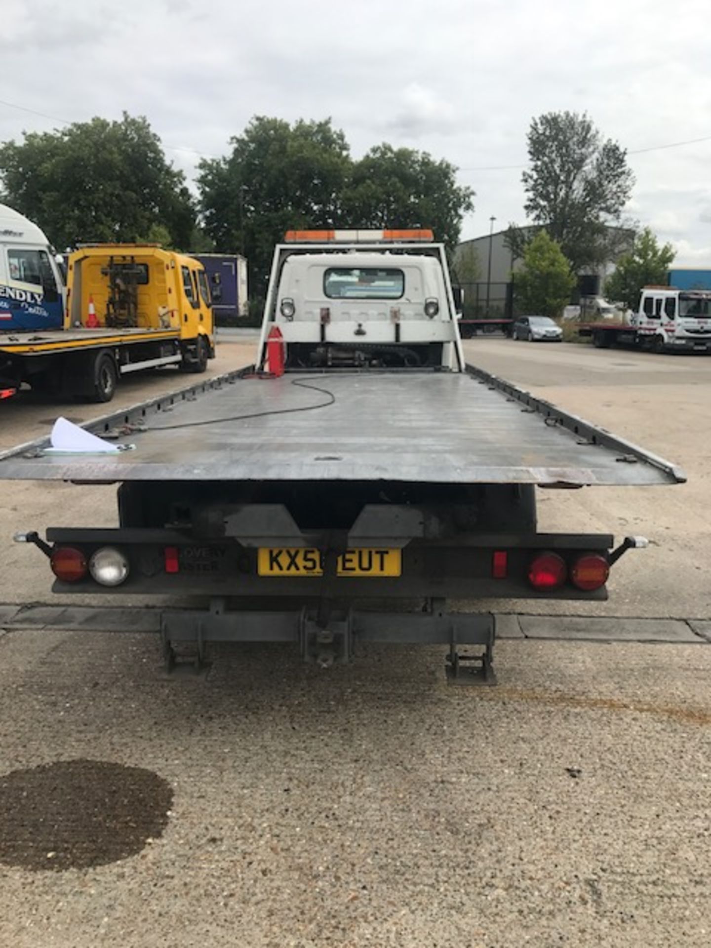 2006 Isuzu NQR 70 7.5T Easyshift breakdown recovery vehicle complete with Powertec body, winch and - Image 4 of 10