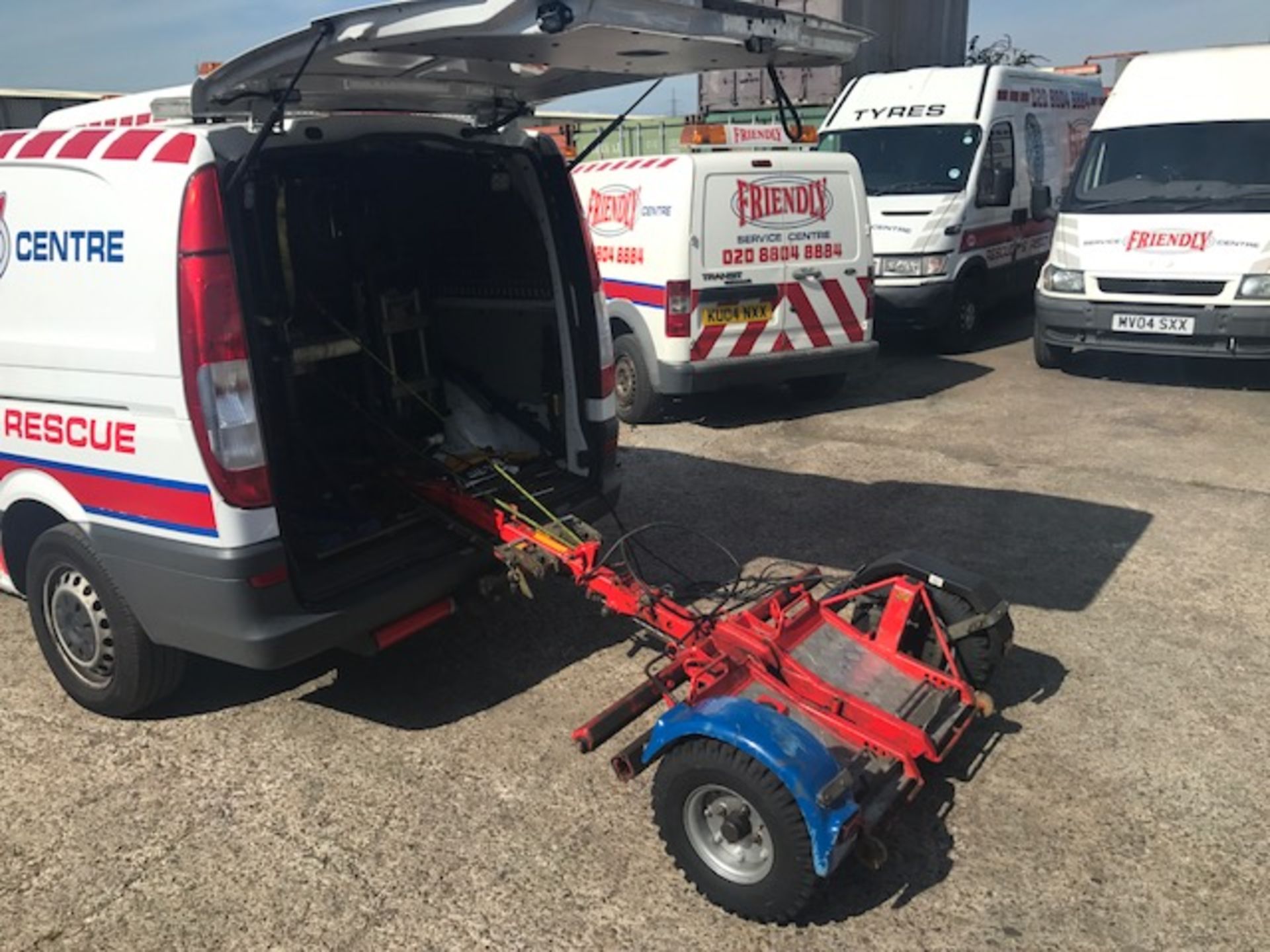 2013 Mercedes Vito 113 CDi recovering and rescue panel van complete with Intertrade Engineering - Image 5 of 15