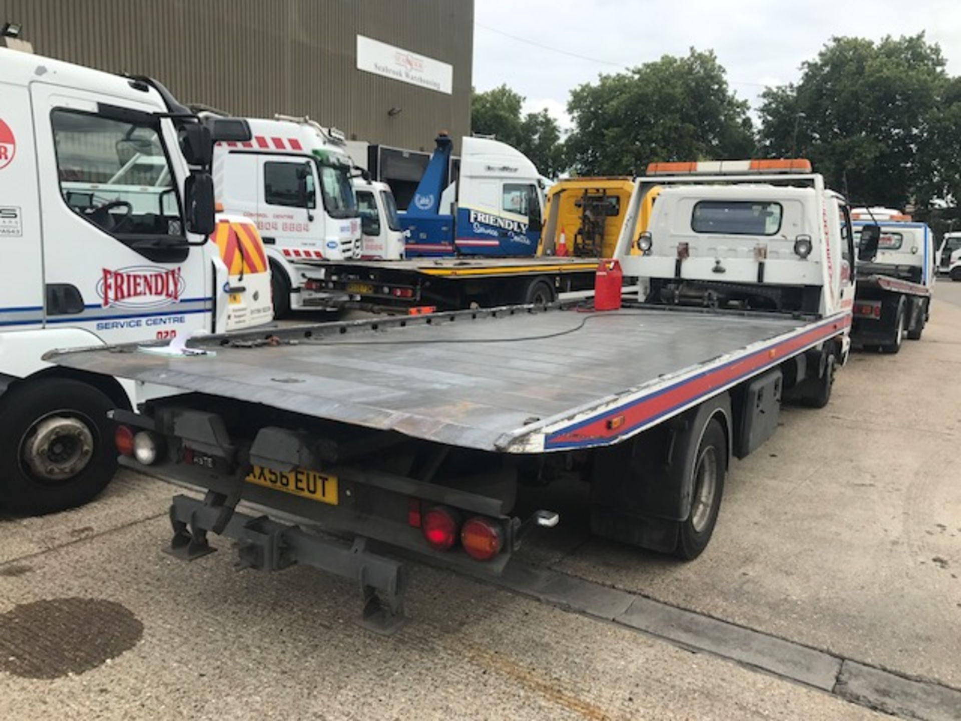 2006 Isuzu NQR 70 7.5T Easyshift breakdown recovery vehicle complete with Powertec body, winch and - Image 5 of 10