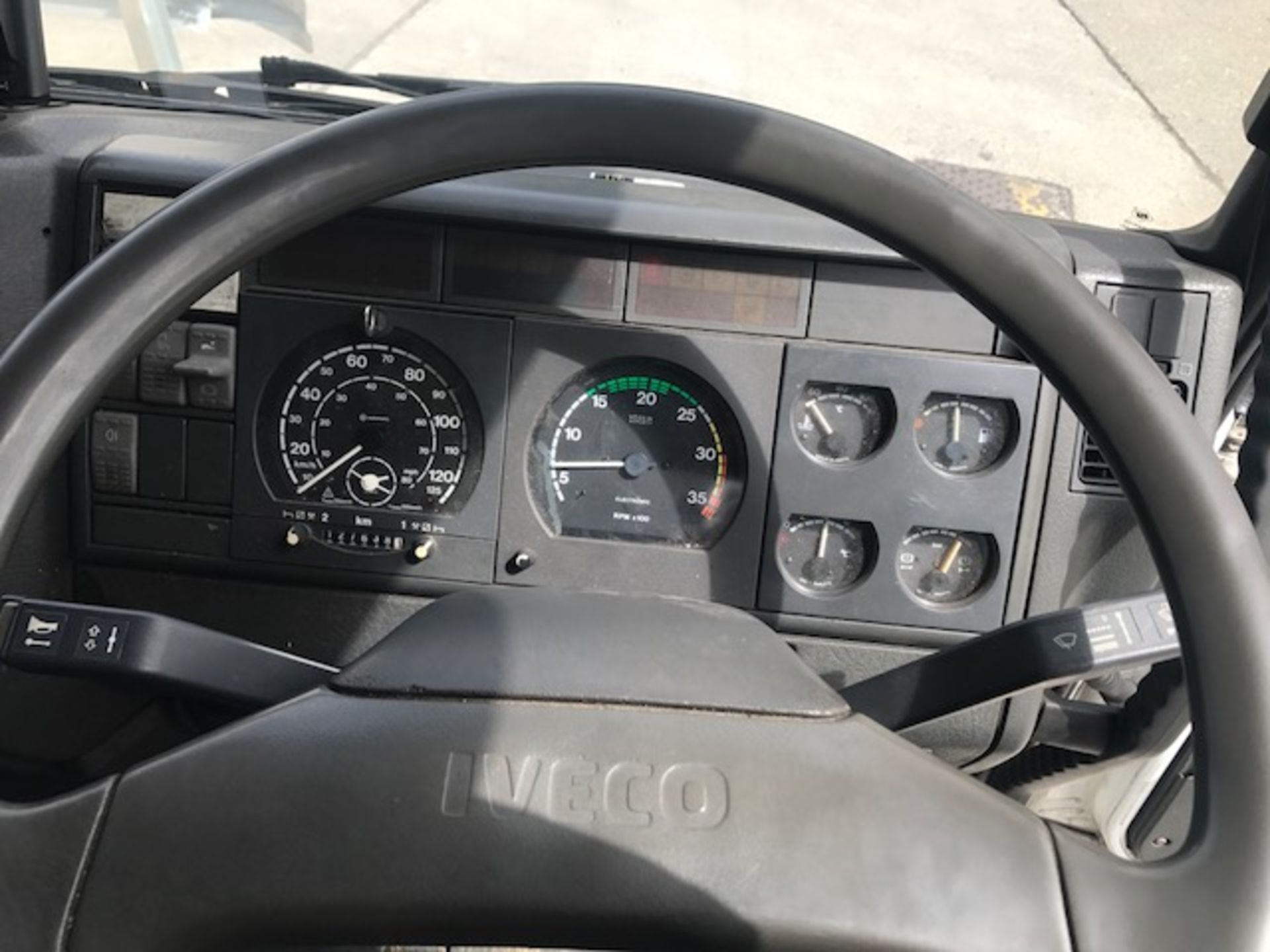 2003 Iveco Ford Tector ML100 E21D10T crew cab breakdown recovery vehicle complete with Garmin - Image 10 of 14