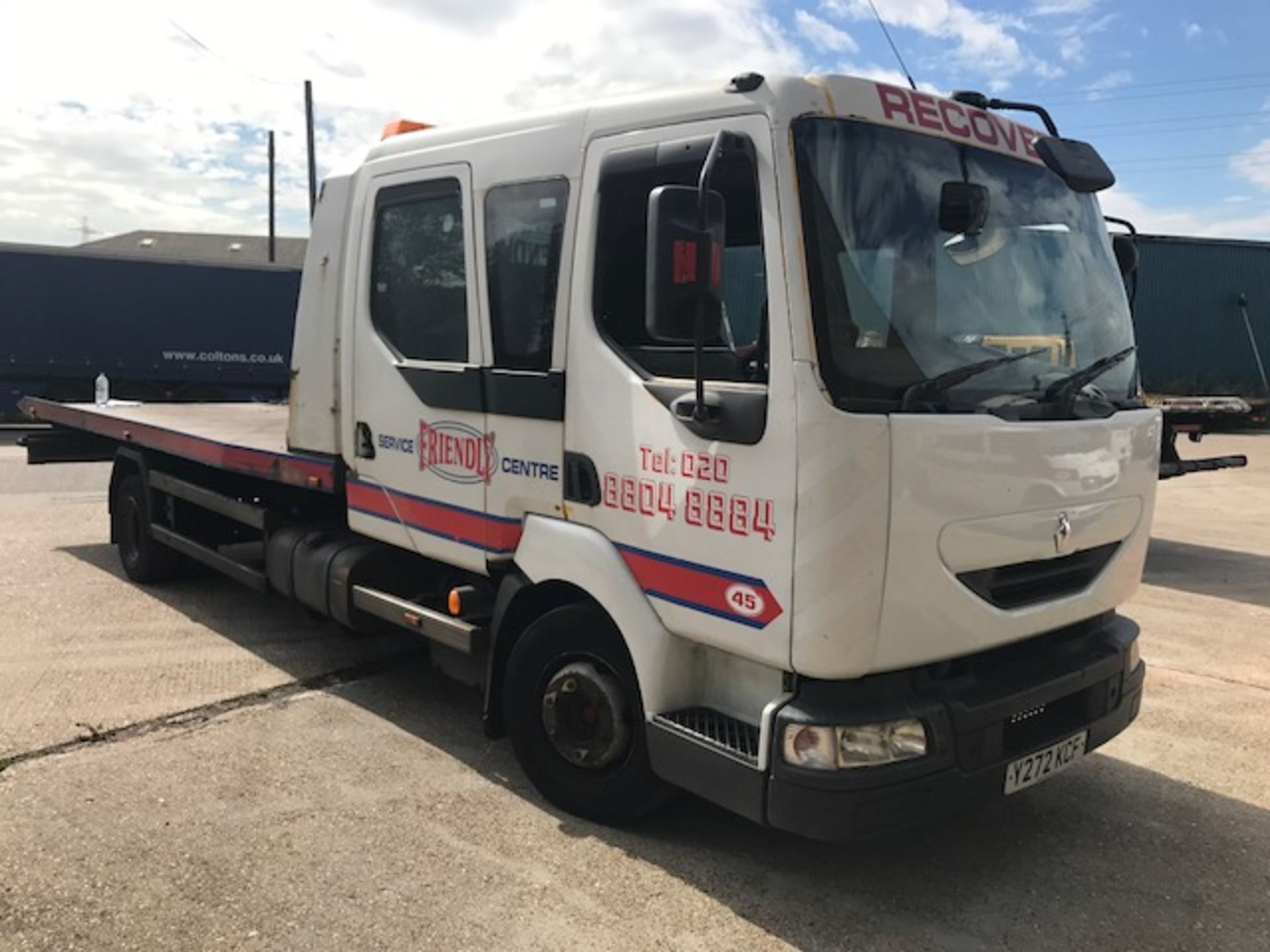 2001 Renault 10t crew cab breakdown recovery vehicle complete with Roger Dyson Group body and winch,