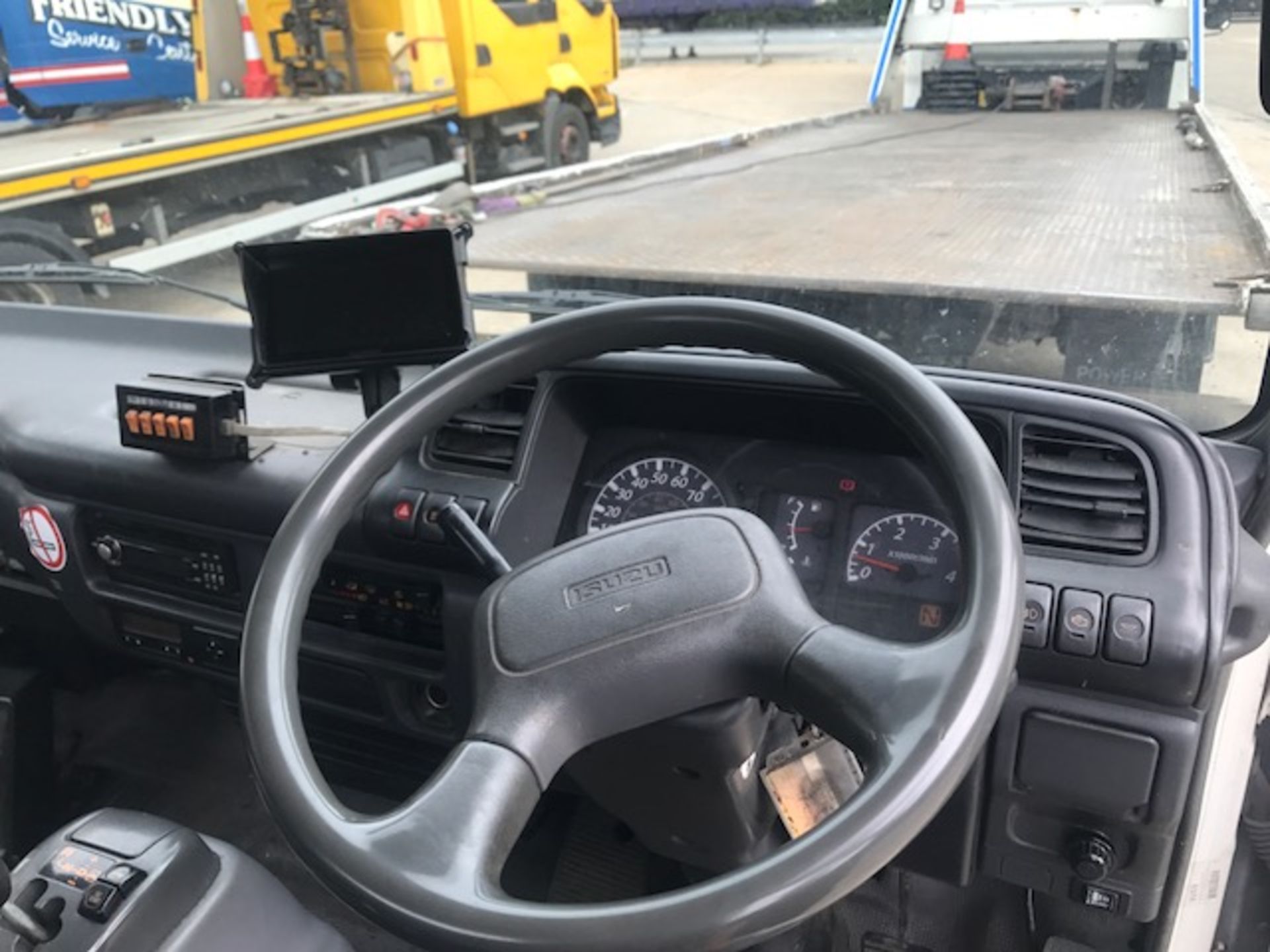 2006 Isuzu NQR 70 7.5T Easyshift breakdown recovery vehicle complete with Powertec body, winch and - Image 10 of 10