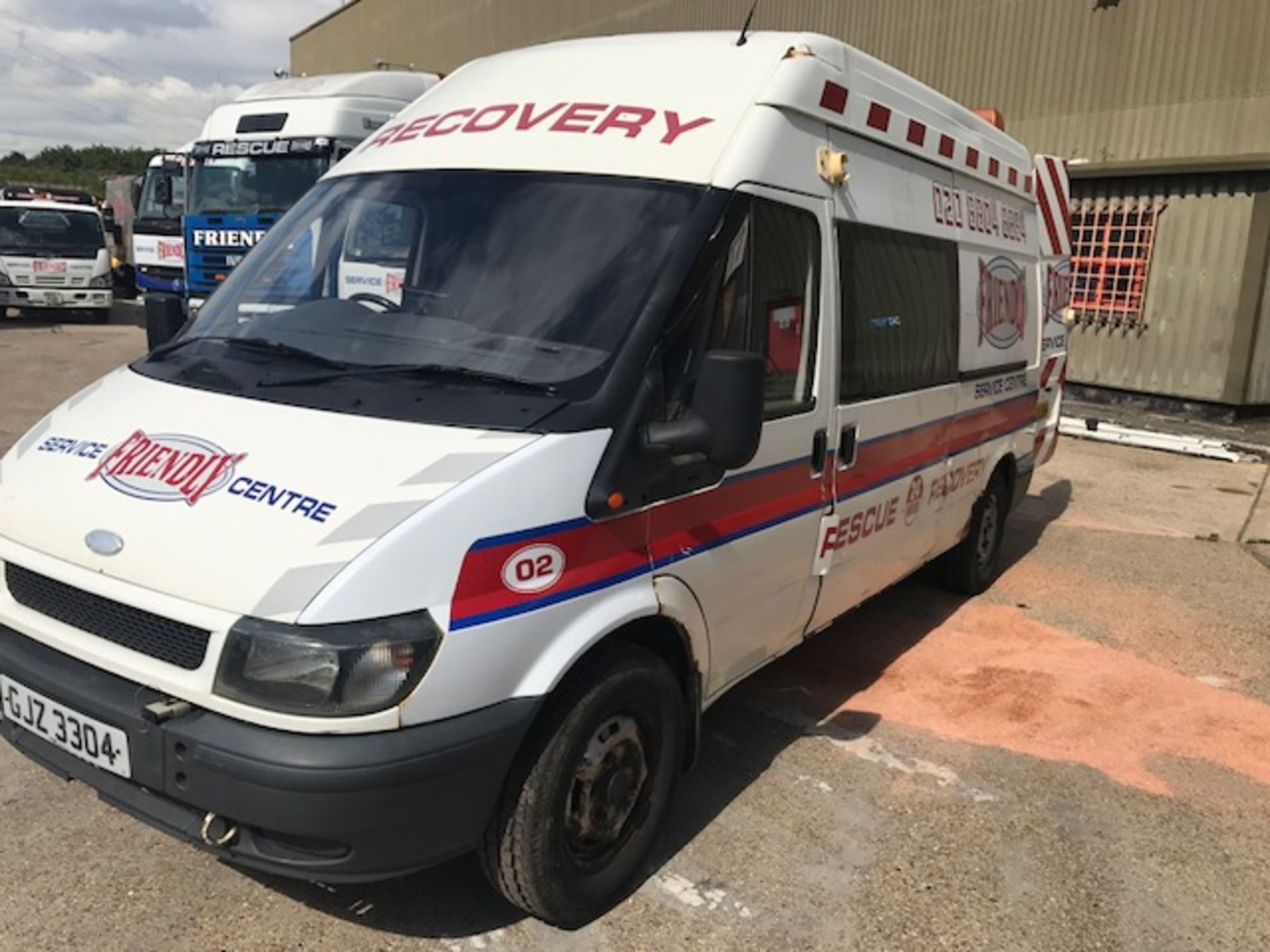 2004 Ford Transit T350 breakdown recovery vehicle complete with rear mounted towing dolly, - Image 2 of 16