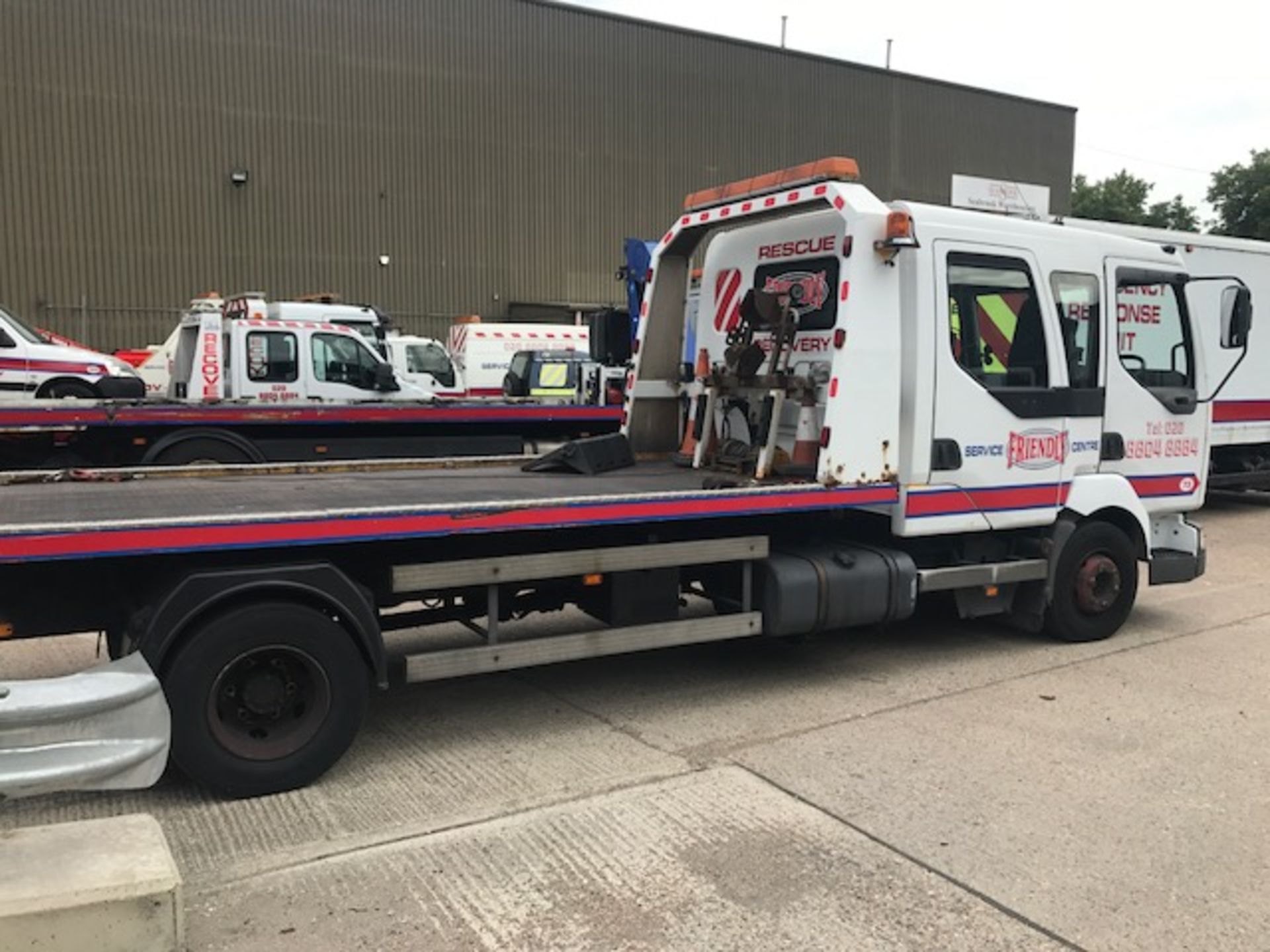 2002 Renault Midlum 10T crew cab breakdown recovery vehicle complete with winch and built in - Image 4 of 13