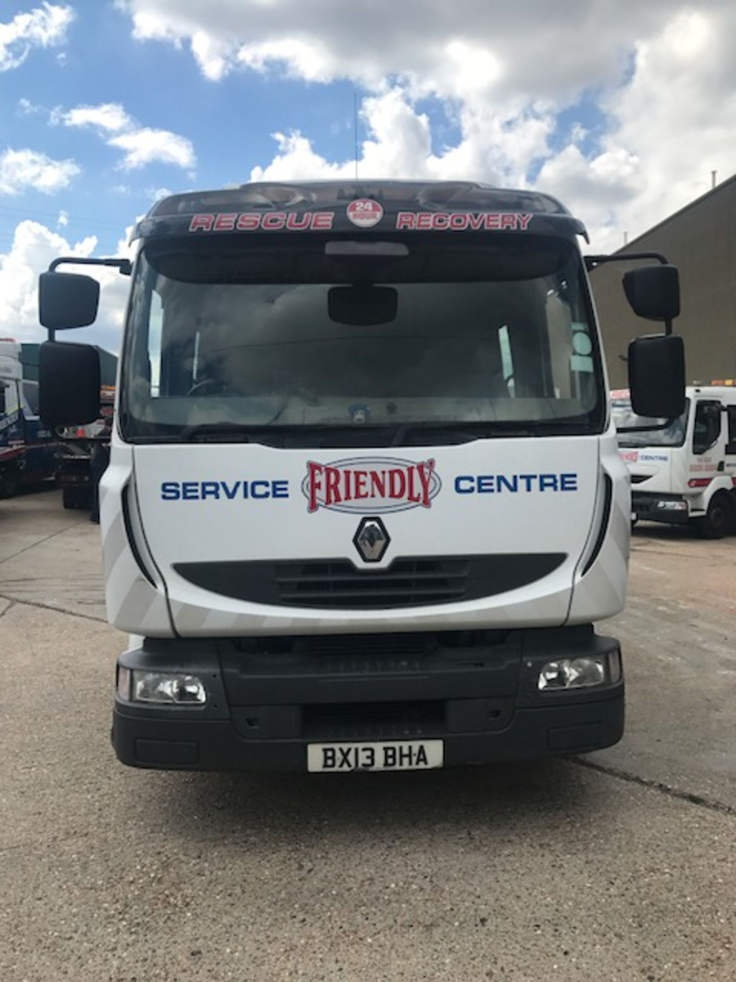 2013 Renault Midlum 220 Dxi crew cab tilt and slide breakdown recovery vehicle complete with spec. - Image 2 of 14