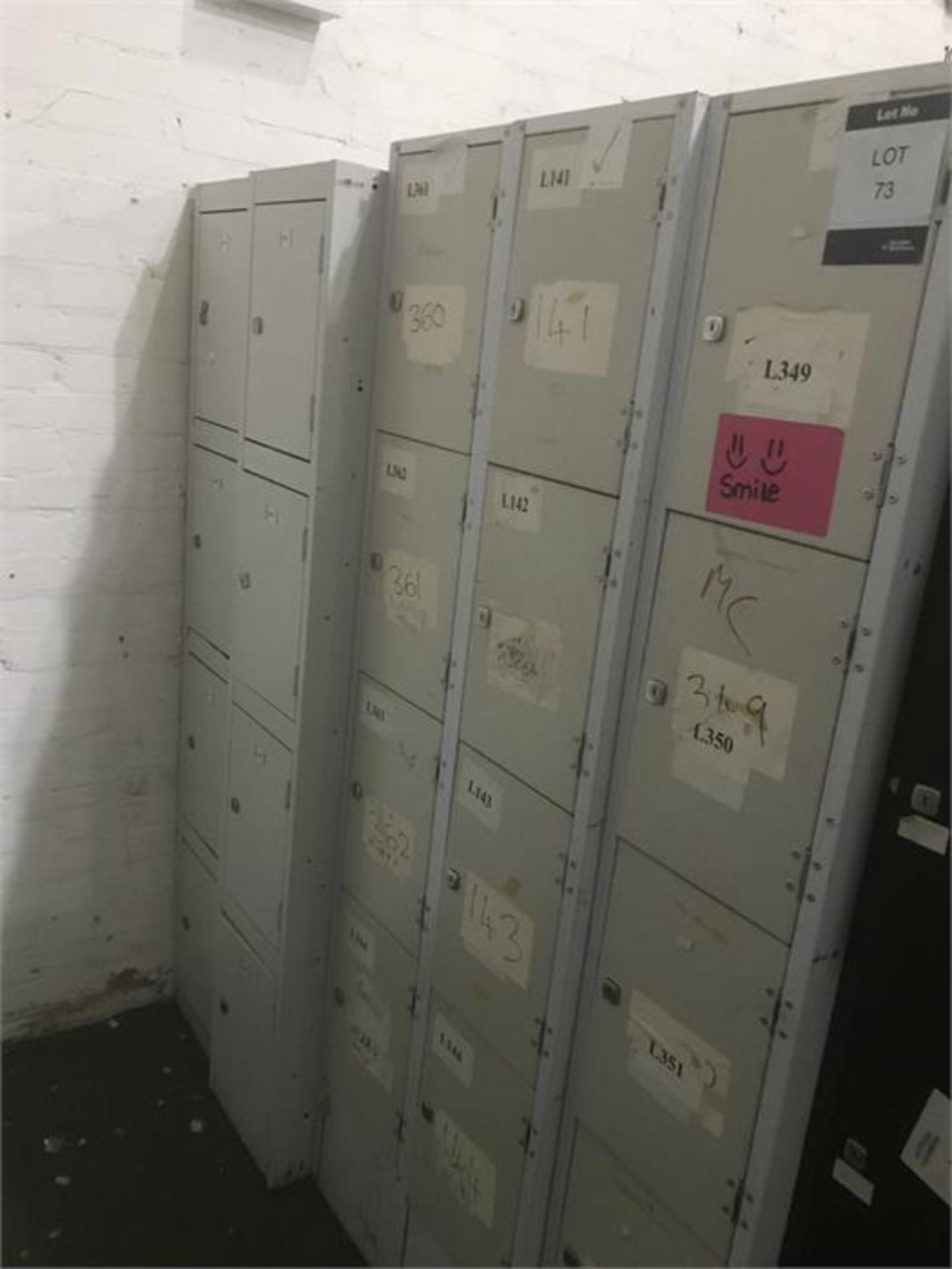 14 x grey four door personnel lockers