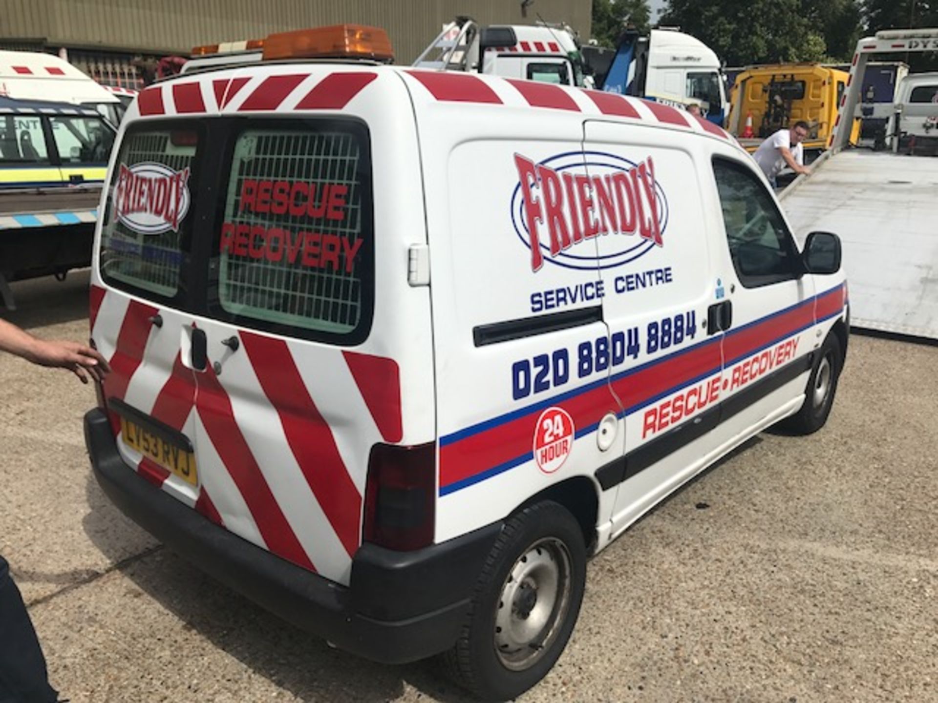 2003 Peugeot Partner Hdi van complete with Anderson jump-start socket with built in Garmin satnav - Image 2 of 11