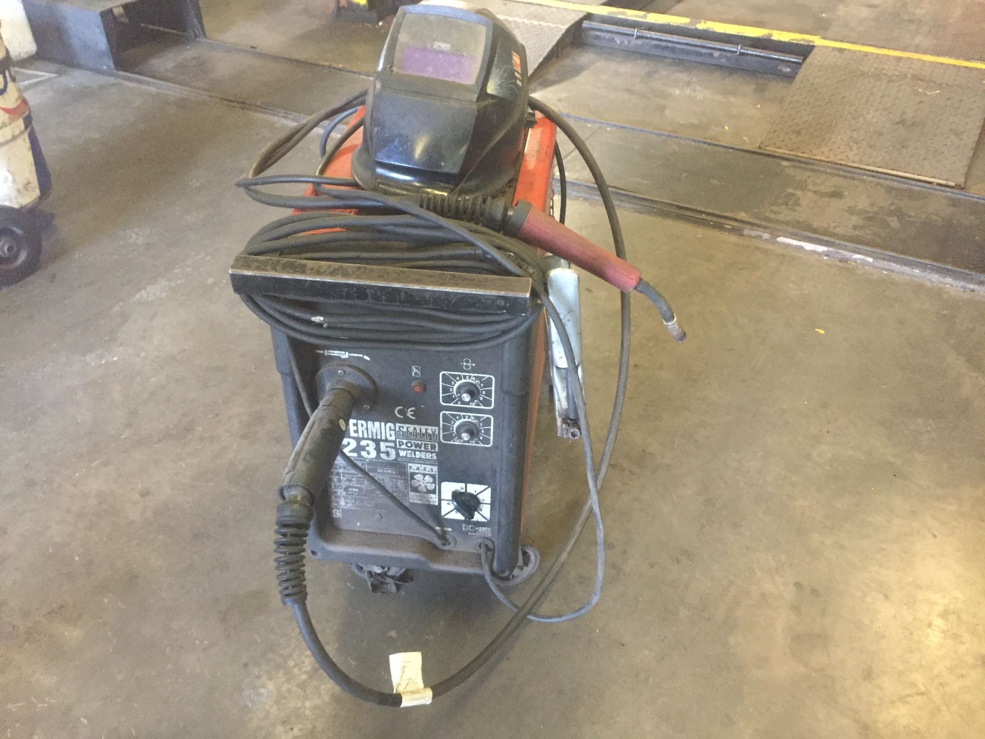 One Supermg 235 Single Phase Mig Welder - Image 2 of 2