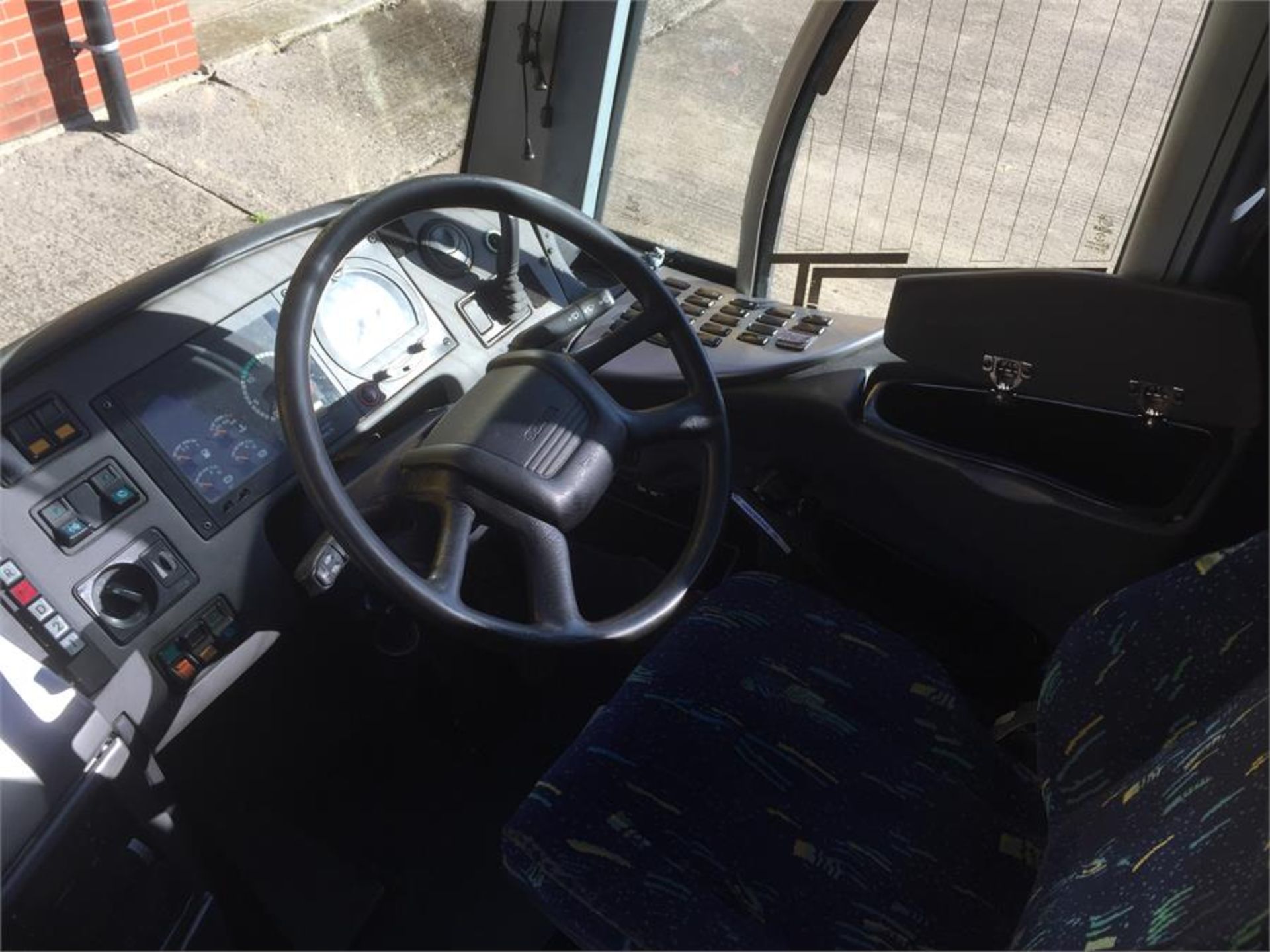 Scania K114 Irizar Century Club Automatic 53 Seat Coach - Image 7 of 7