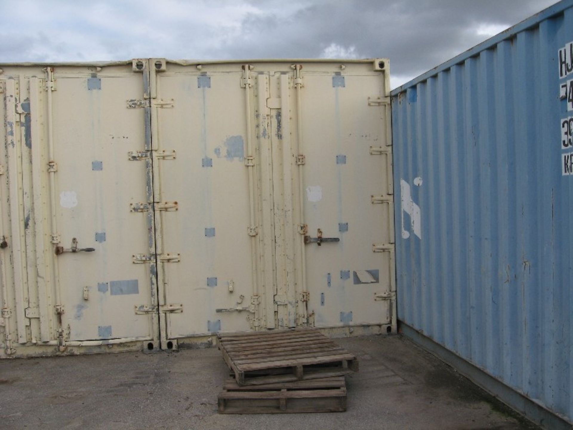 Container