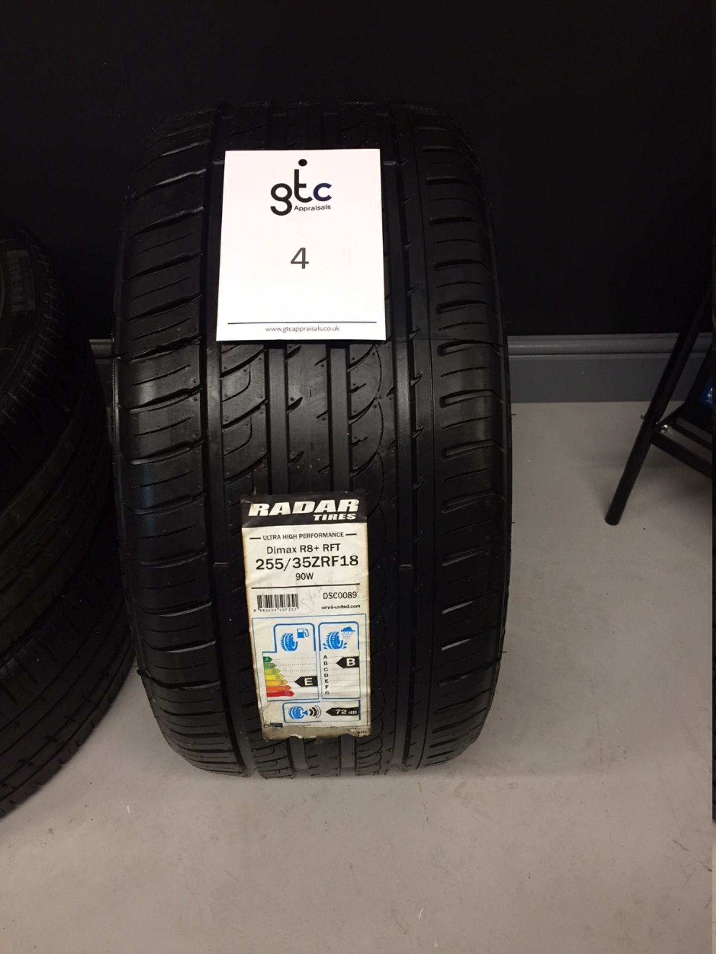 Radar D1 Max R8+ 225/35ZR18 Tyre (Unused)