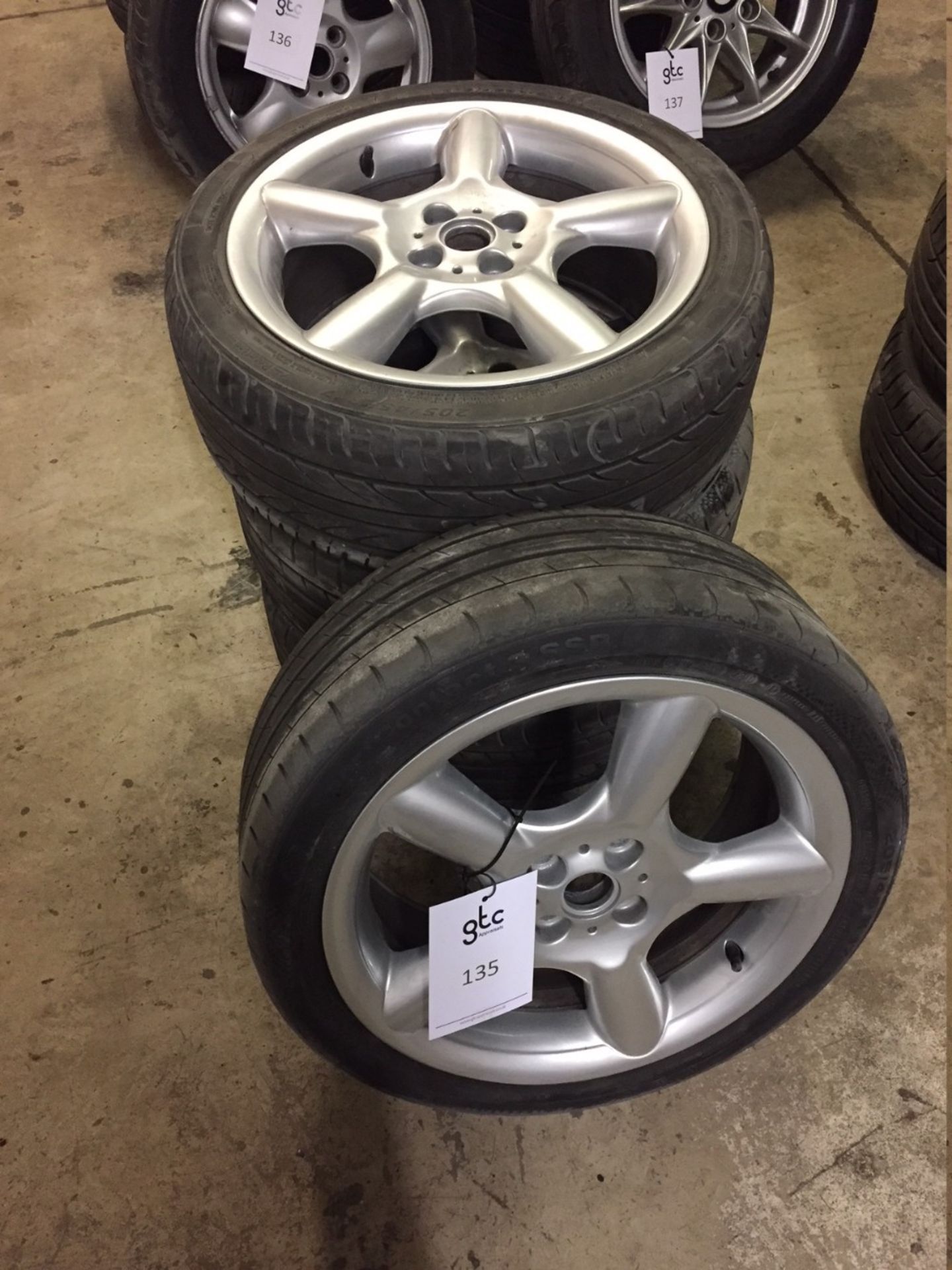 Set of 5 Spoke Alloy Wheels with 205/45/Z R17 Part-worn Tyres (Manufacturer Unknown)