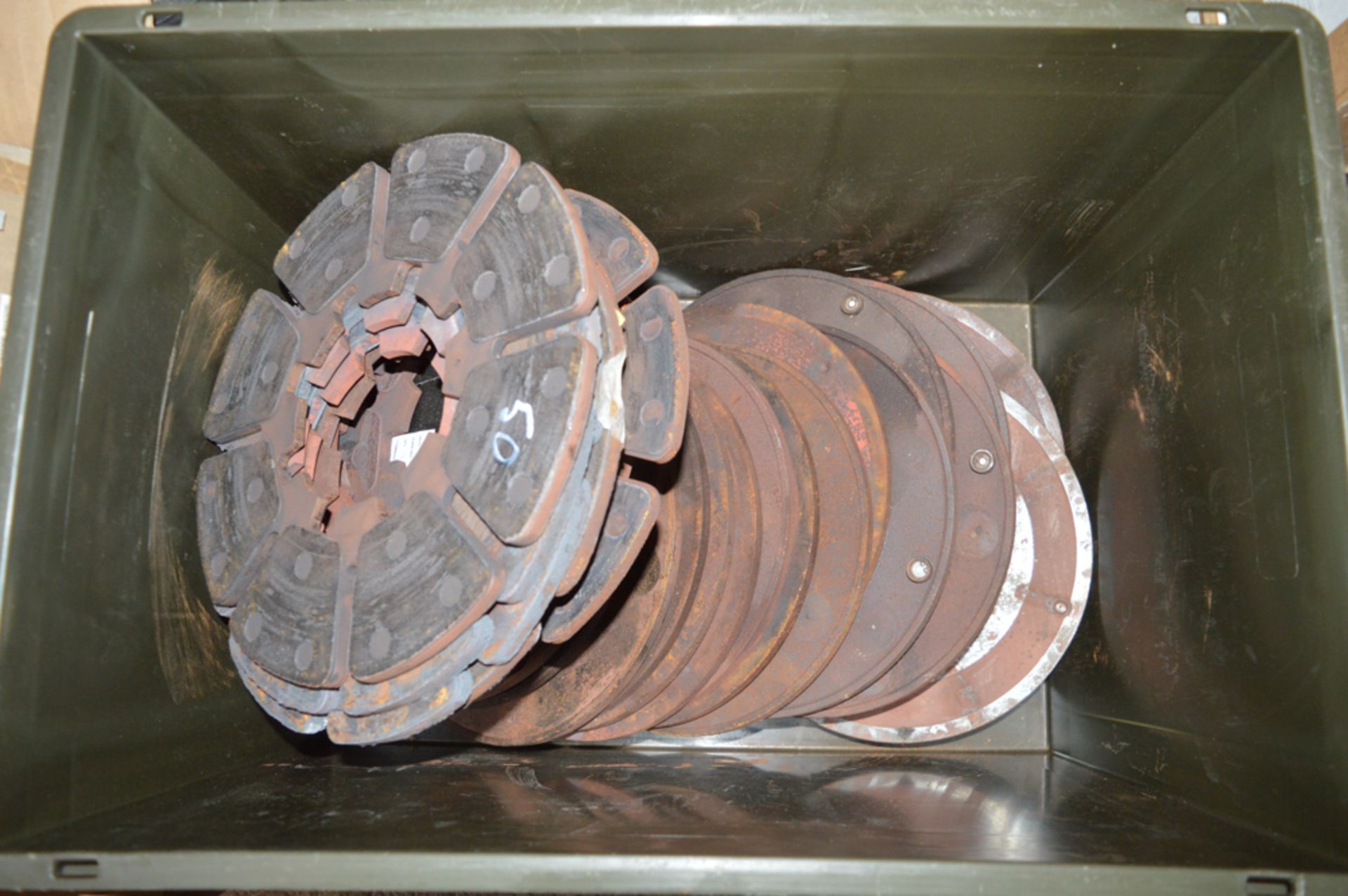 Box of aircraft brake discs