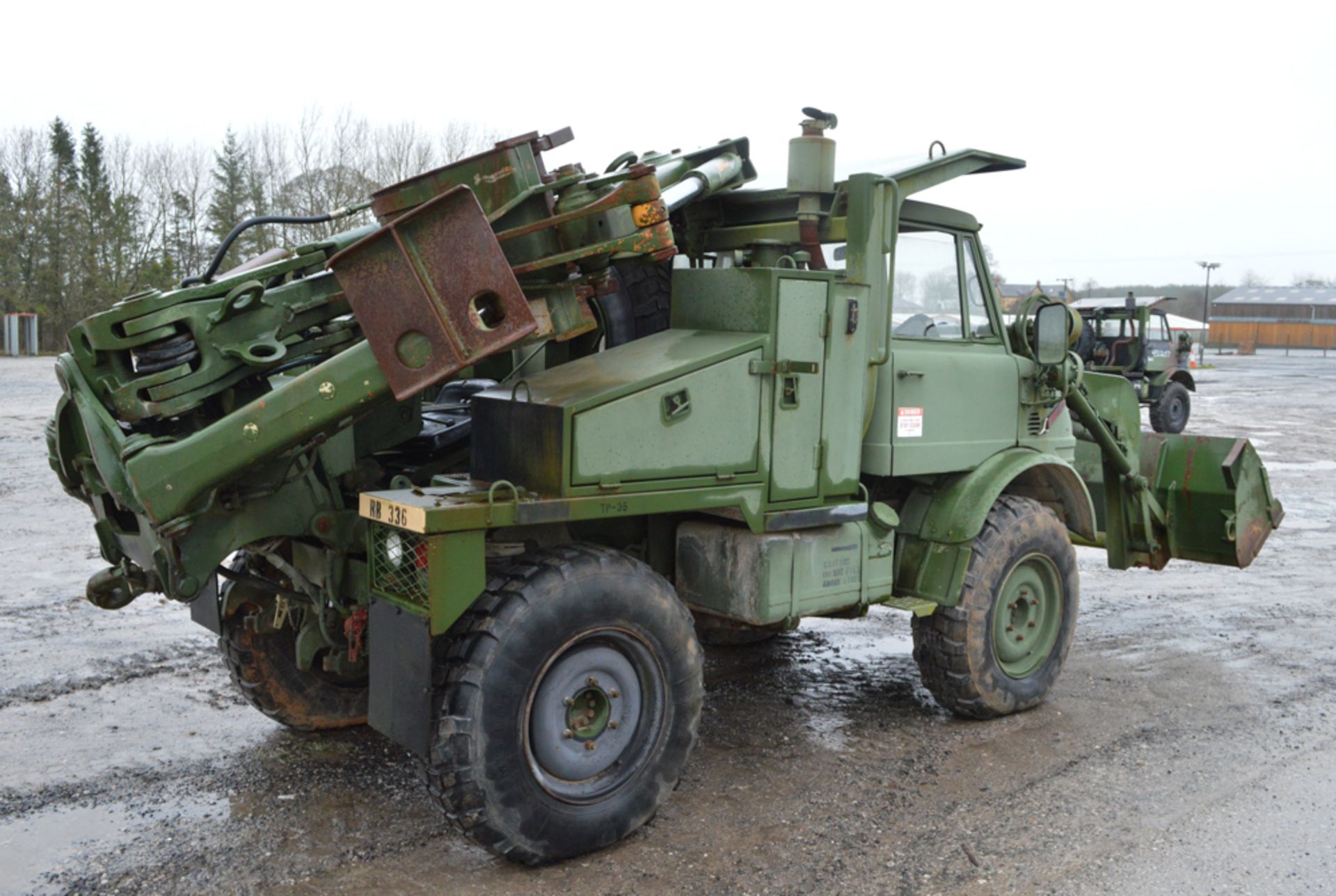 Mercedes Benz/Freightliner Unimog 419 4WD utility vehicle (Ex US Army) Year: 1987 Serial Number: - Image 3 of 9