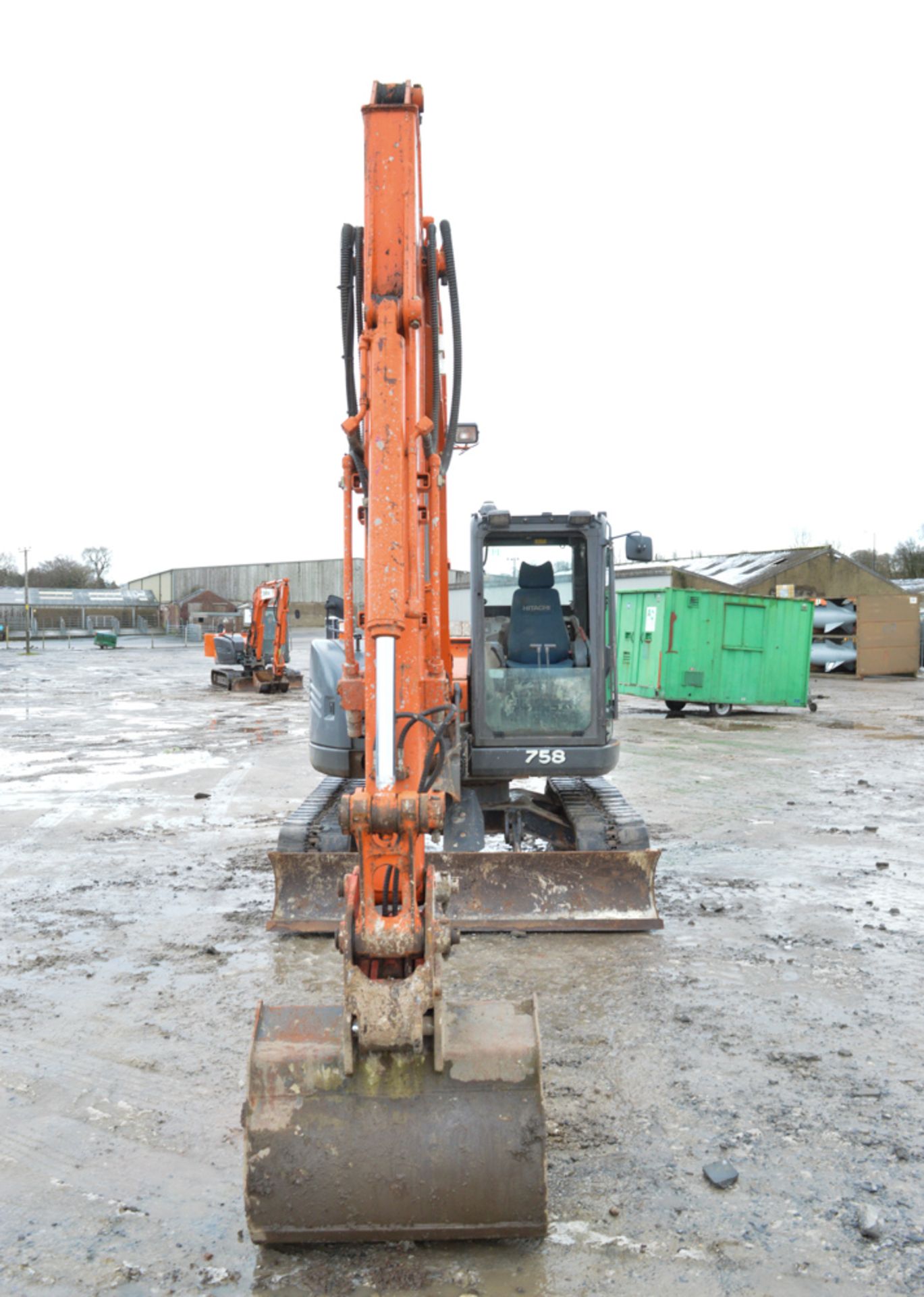 Hitachi ZX85 USB LC-3 8.5 tonne rubber tracked midi excavator Year: 2011 S/N: 82021 Recorded - Image 5 of 10