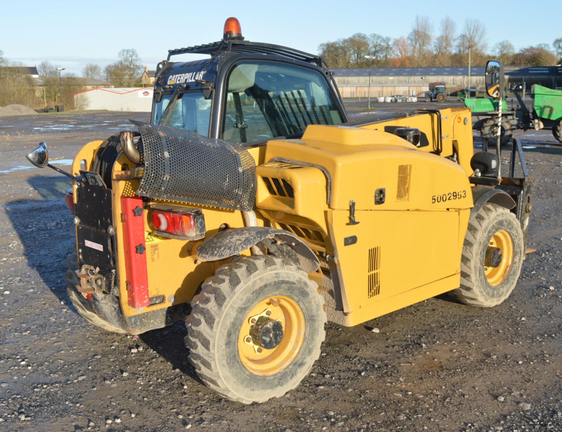 Caterpillar TH255 3 metre telescopic handler Year: 2008 S/N: TBS00190 Recorded Hours: 2181 5002953 - Image 3 of 9