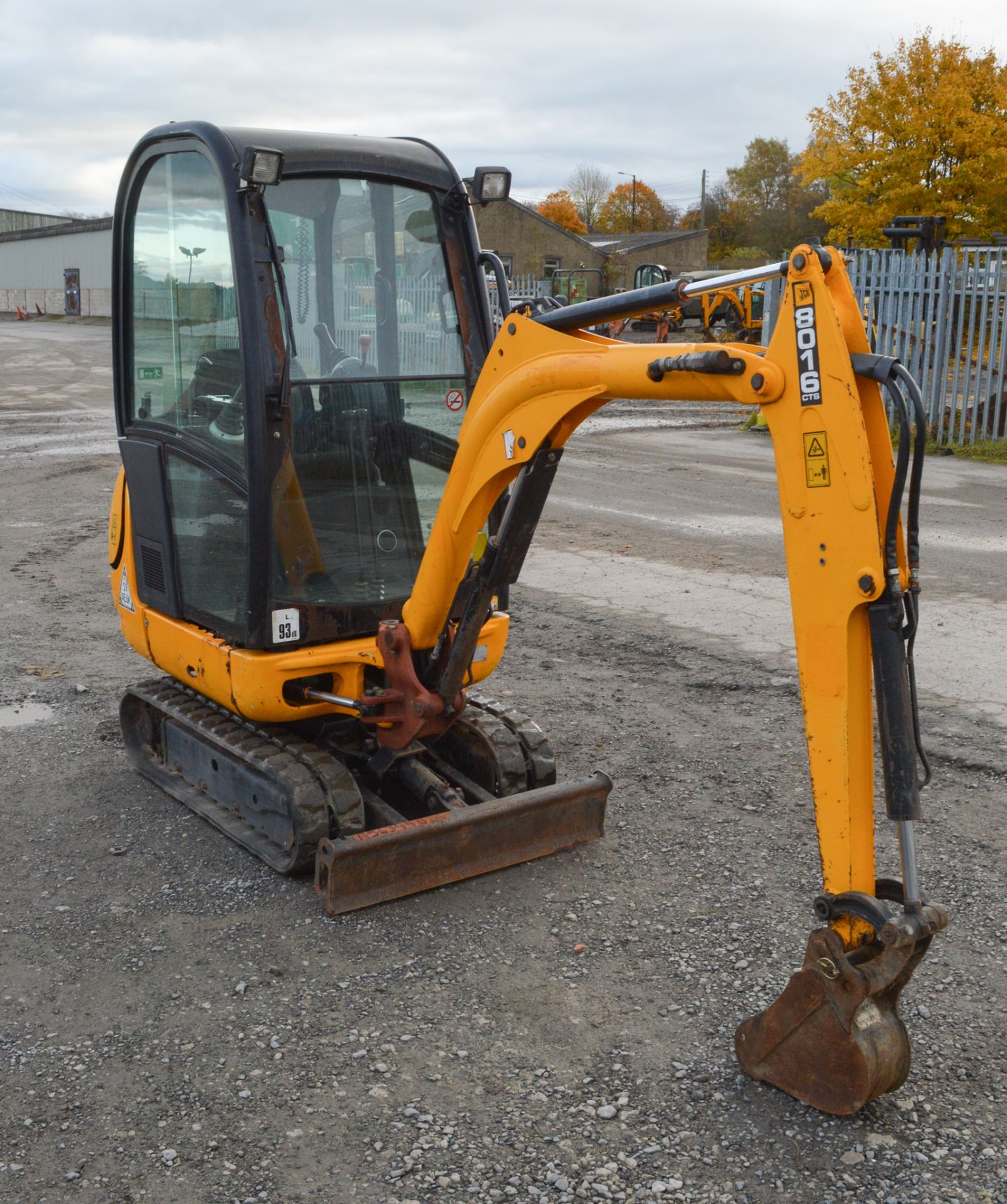 JCB 801.6 CTS 1.5 tonne rubber tracked mini excavator Year: 2012 S/N:1703918 Recorded Hours: 875 - Image 2 of 11