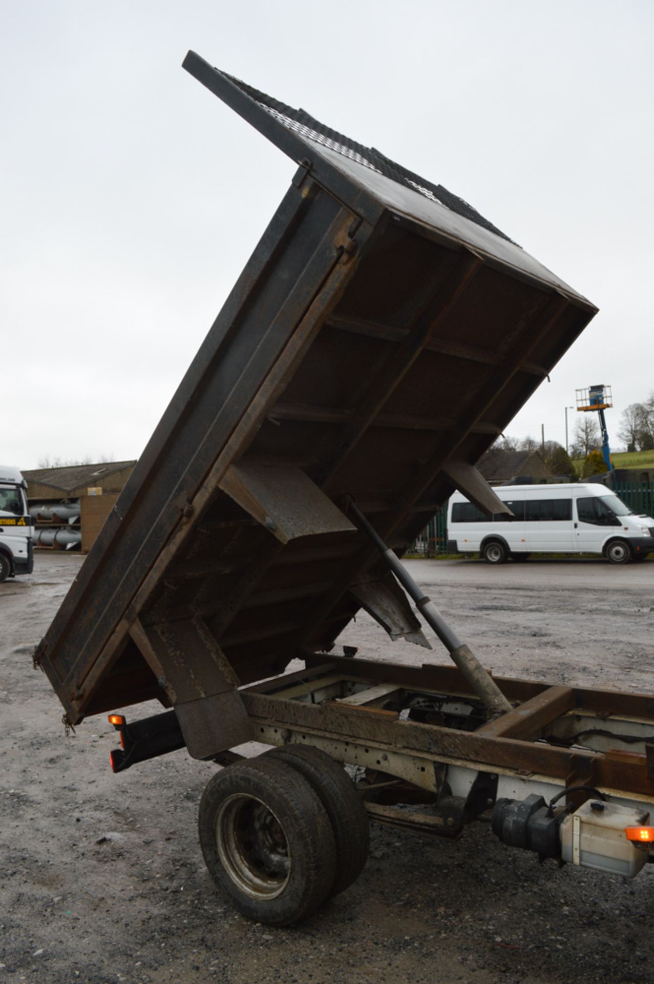 Ford Transit 100 T350 tipper Registration Number: NA63 CZB Date of Registration: 20/11/2013 MOT - Image 7 of 10