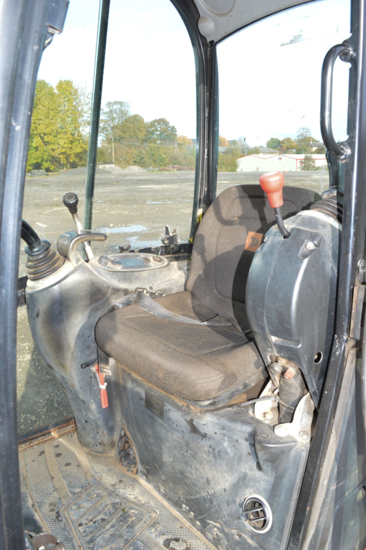 JCB 801.6 CTS 1.5 tonne rubber tracked mini excavator Year: 2012 S/N:1794999 Recorded Hours: 2031 - Image 11 of 11