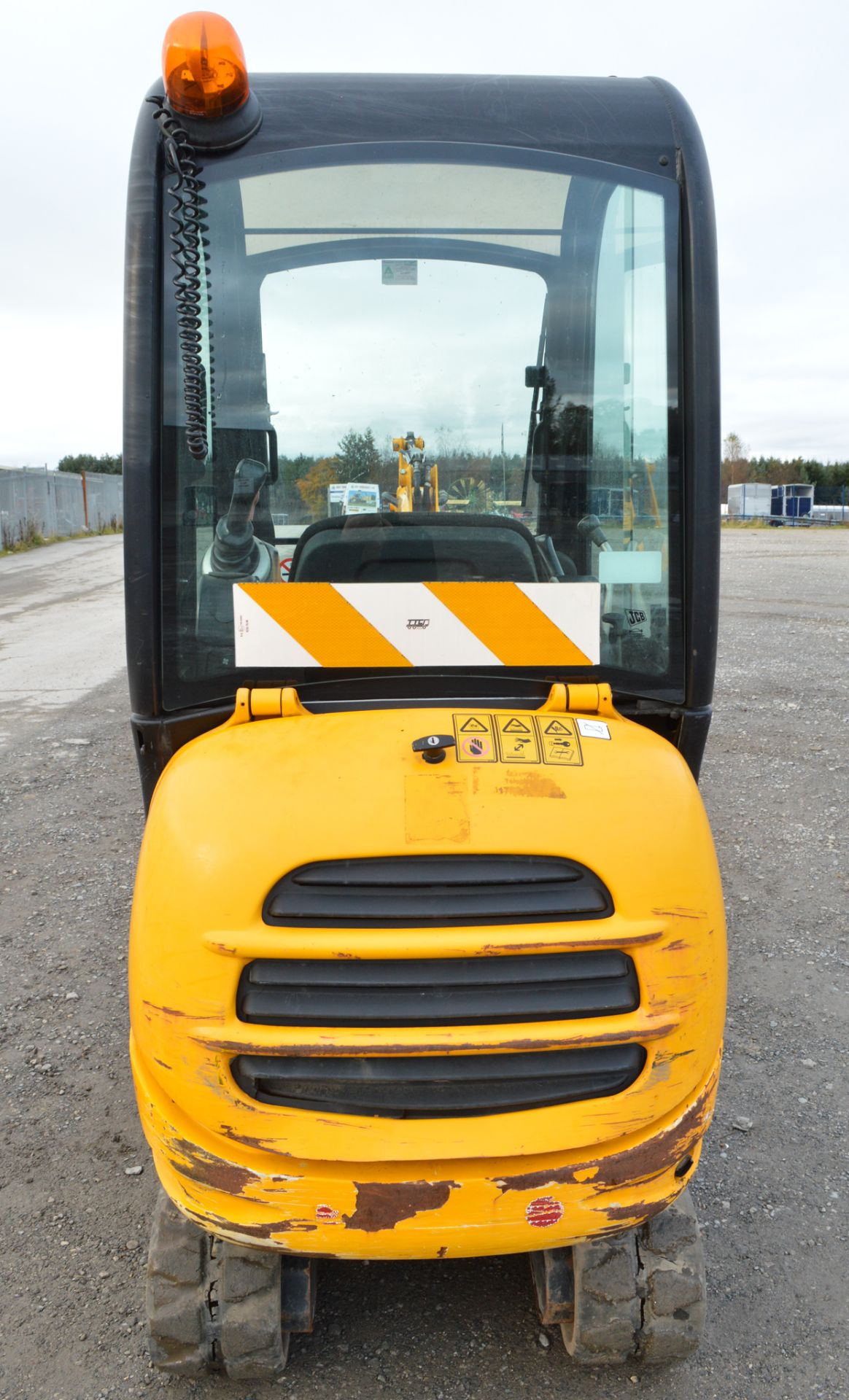 JCB 801.6 CTS 1.5 tonne rubber tracked mini excavator Year: 2012 S/N:1703918 Recorded Hours: 875 - Image 6 of 11