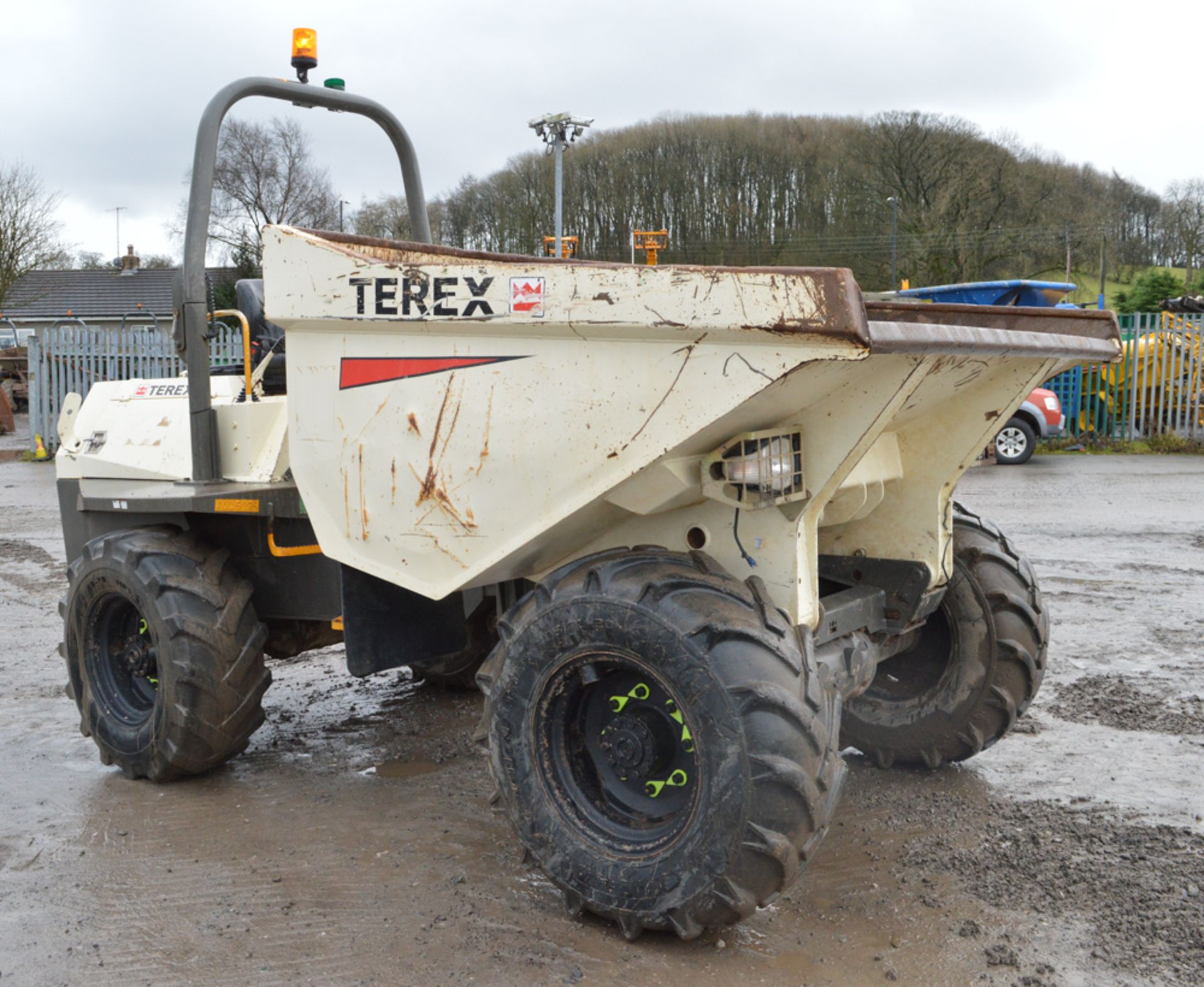 Benford Terex 6 tonne straight skip dumper Year: 2007 S/N: E709FW440 Recorded Hours: - Image 4 of 10