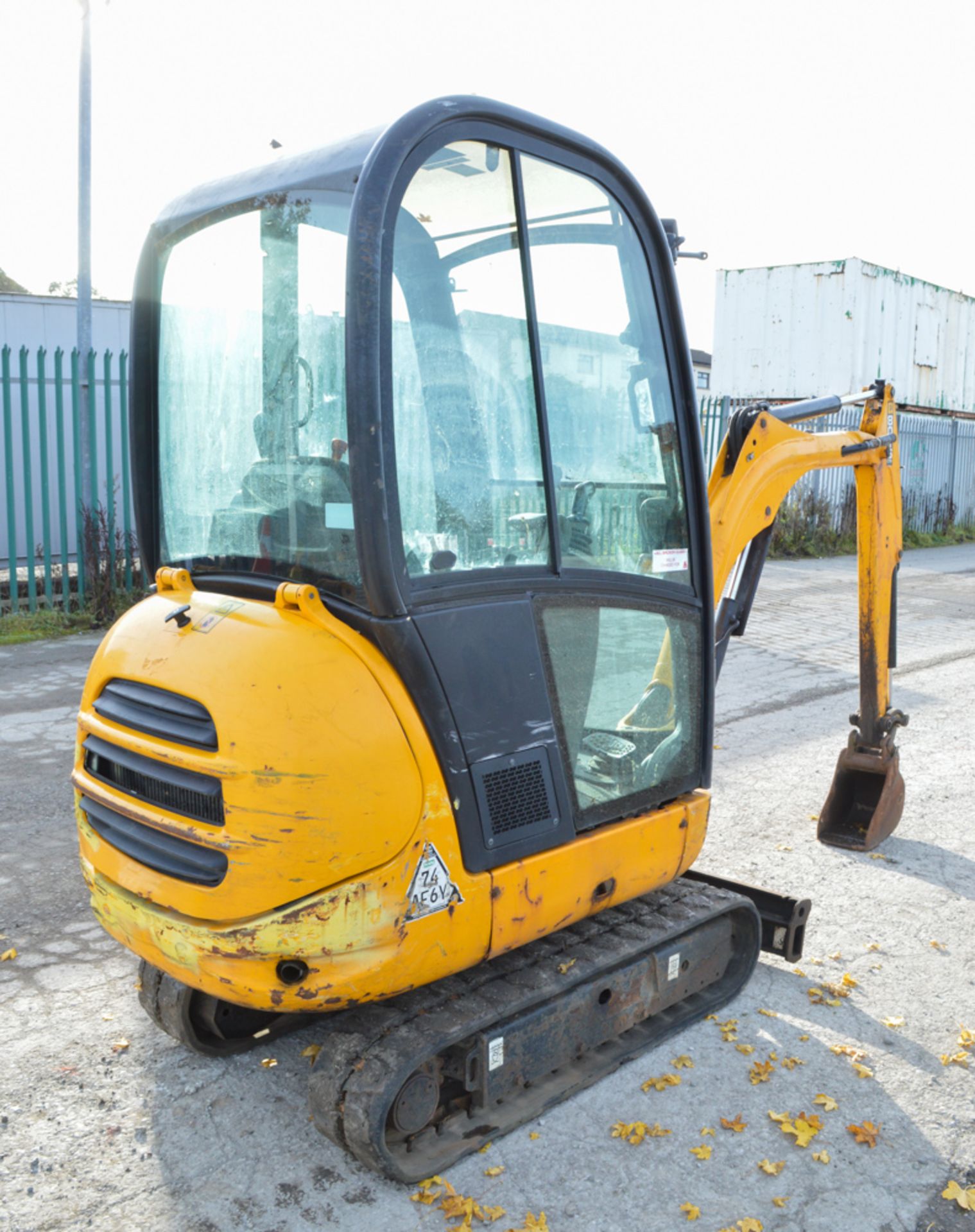 JCB 801.6 CTS 1.5 tonne rubber tracked mini excavator Year: 2012 S/N:1794999 Recorded Hours: 2031 - Image 3 of 11