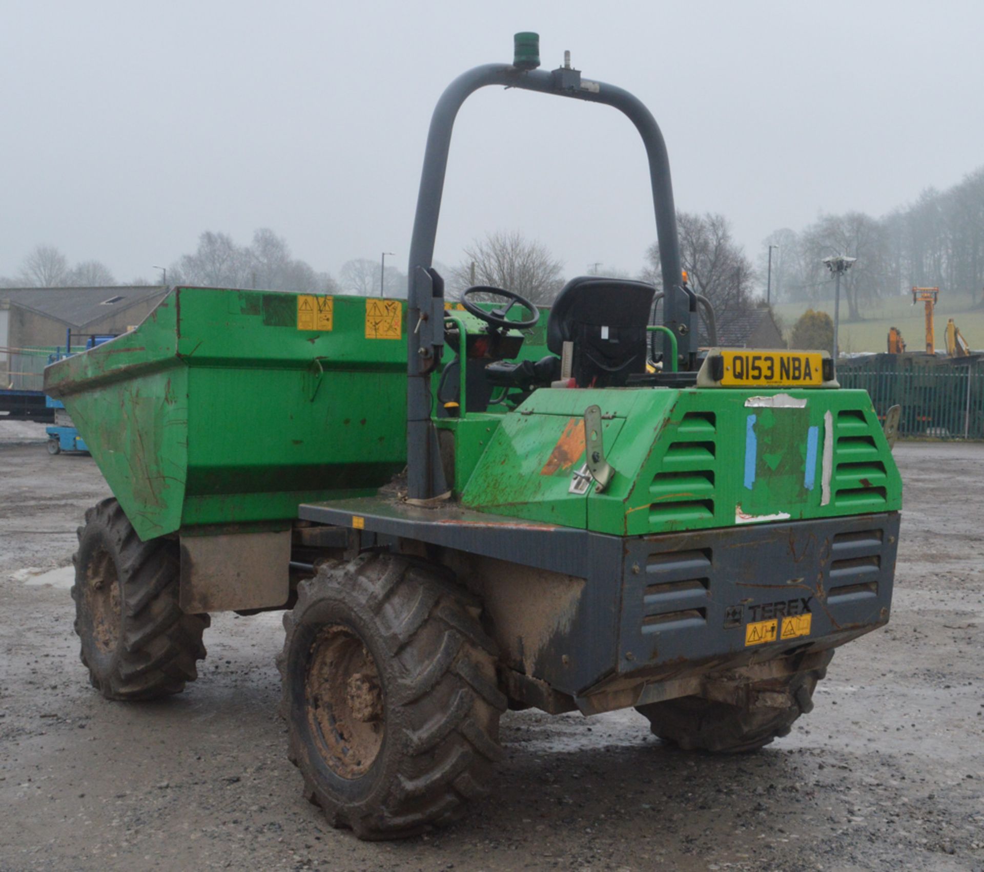 Benford Terex 6 tonne straight skip dumper Year: 2008 S/N: E803FW189 Recorded Hours: - Image 3 of 9