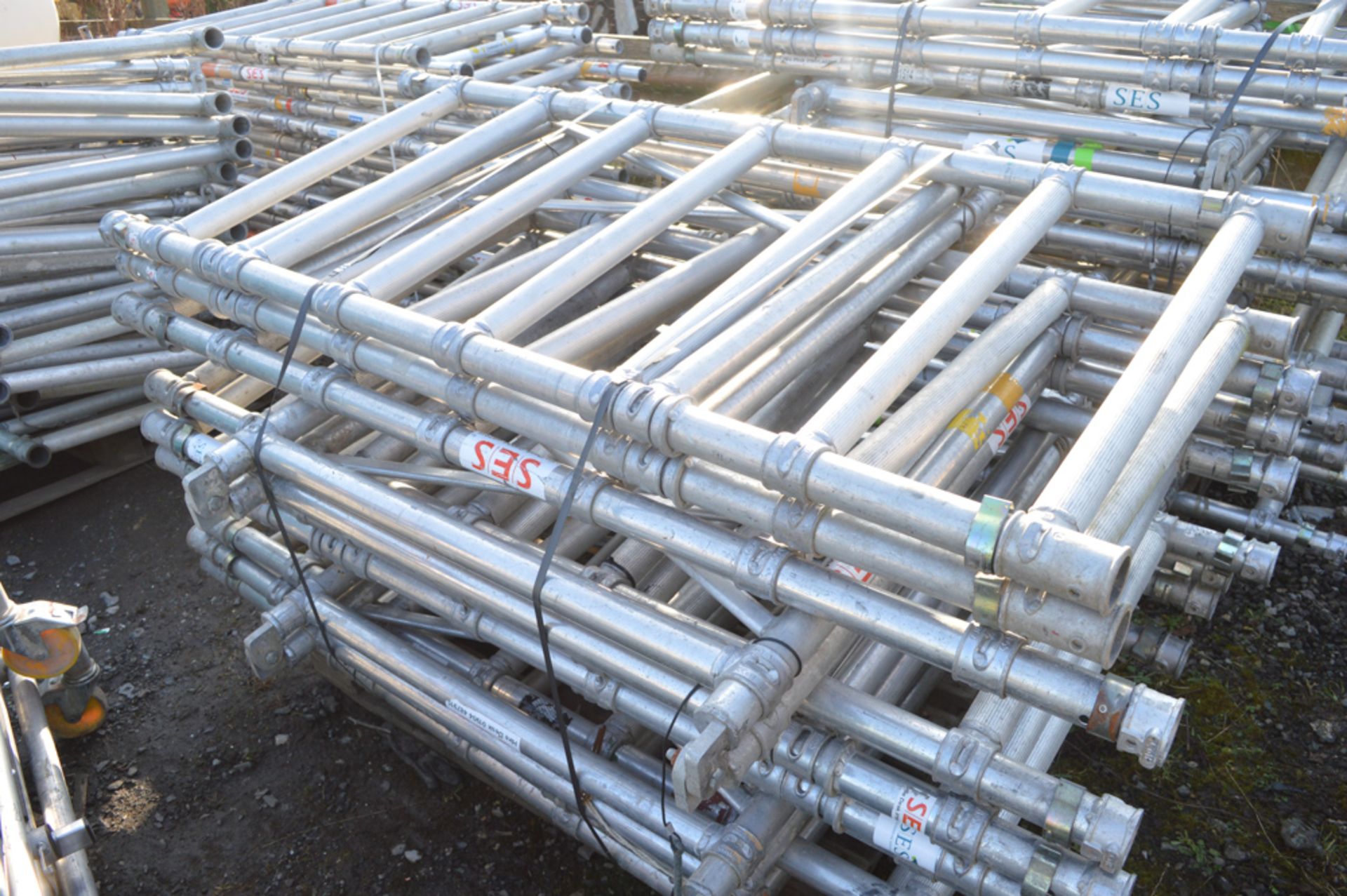 Pallet of 6 fold up aluminium scaffold tower frames