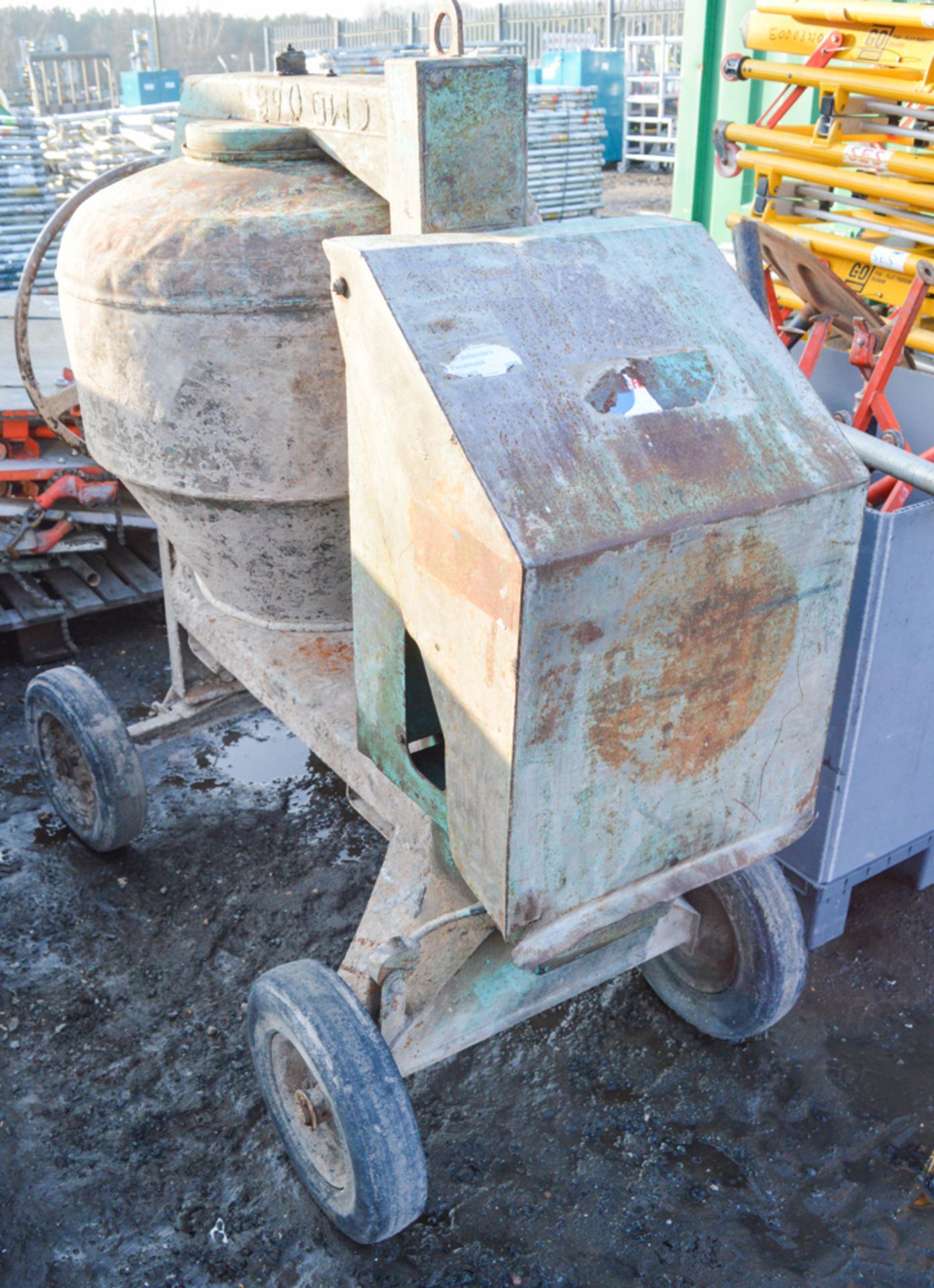 Baromix electric start diesel driven mixer