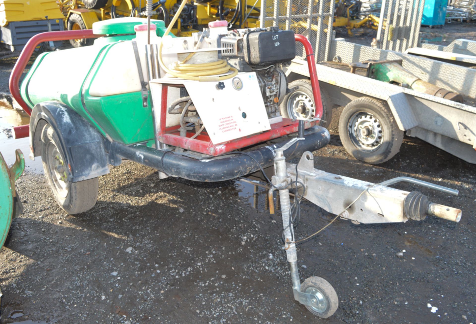 Brandon Bowsers 250 gallon fast tow mobile pressure washer **No tow hitch** A580437