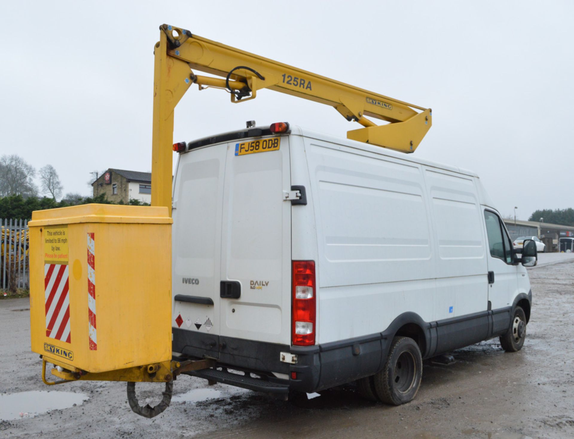 Iveco Daily 50C15 3.0 HPi MEWP panel van Registration Number: FJ58 DDB Date of Registration: 15/12/ - Image 4 of 7