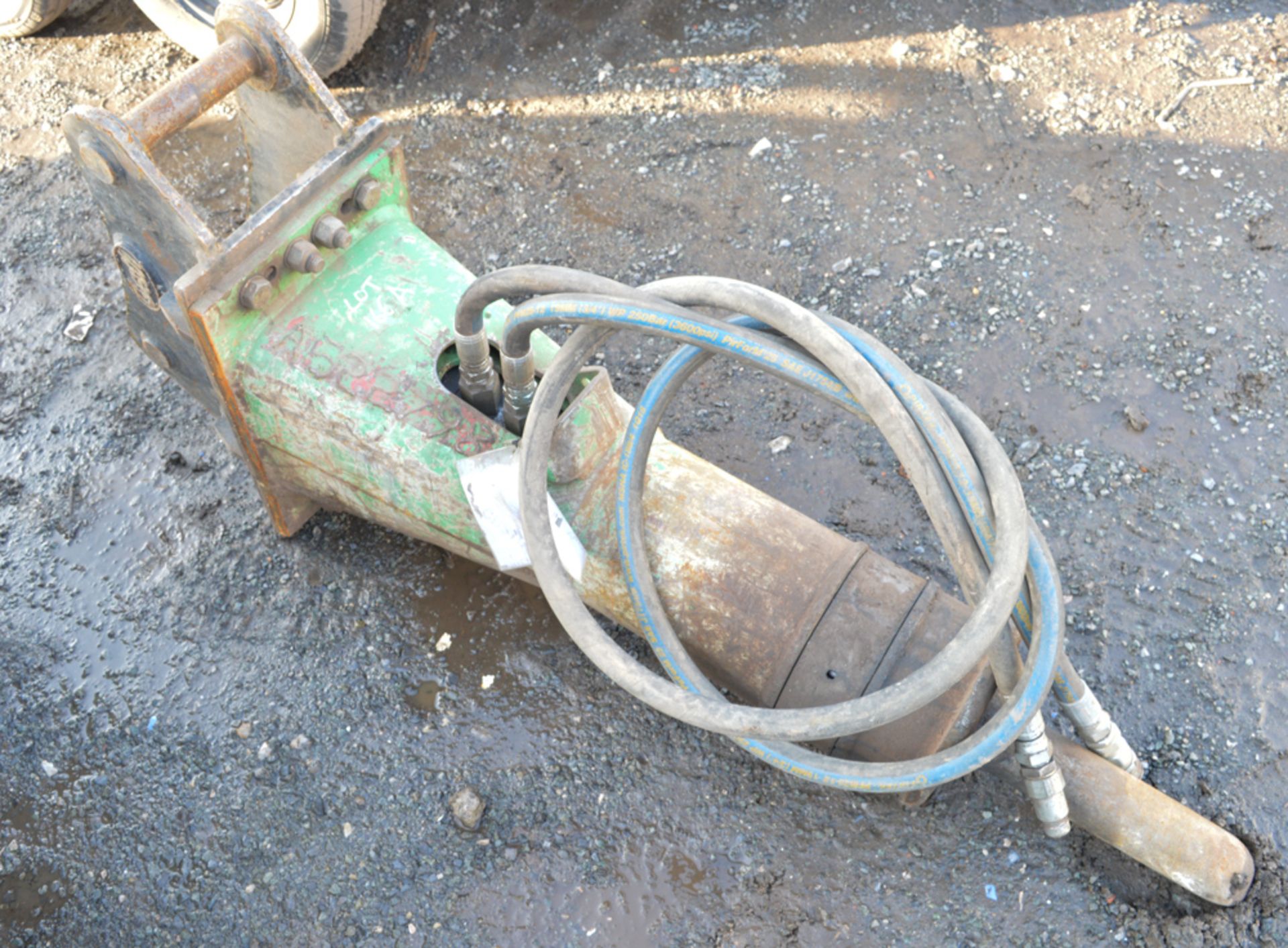 Geth hydraulic breaker to suit 5 to 8 tonne excavator A522798 - Image 2 of 2