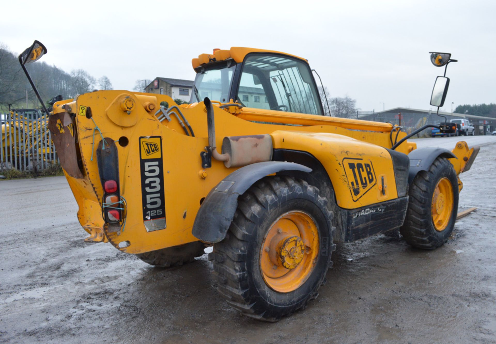 JCB 535-125 12.5 metre telescopic handler Year: 2005 S/N: 1166640 Recorded Hours: Not displayed ( - Image 3 of 13