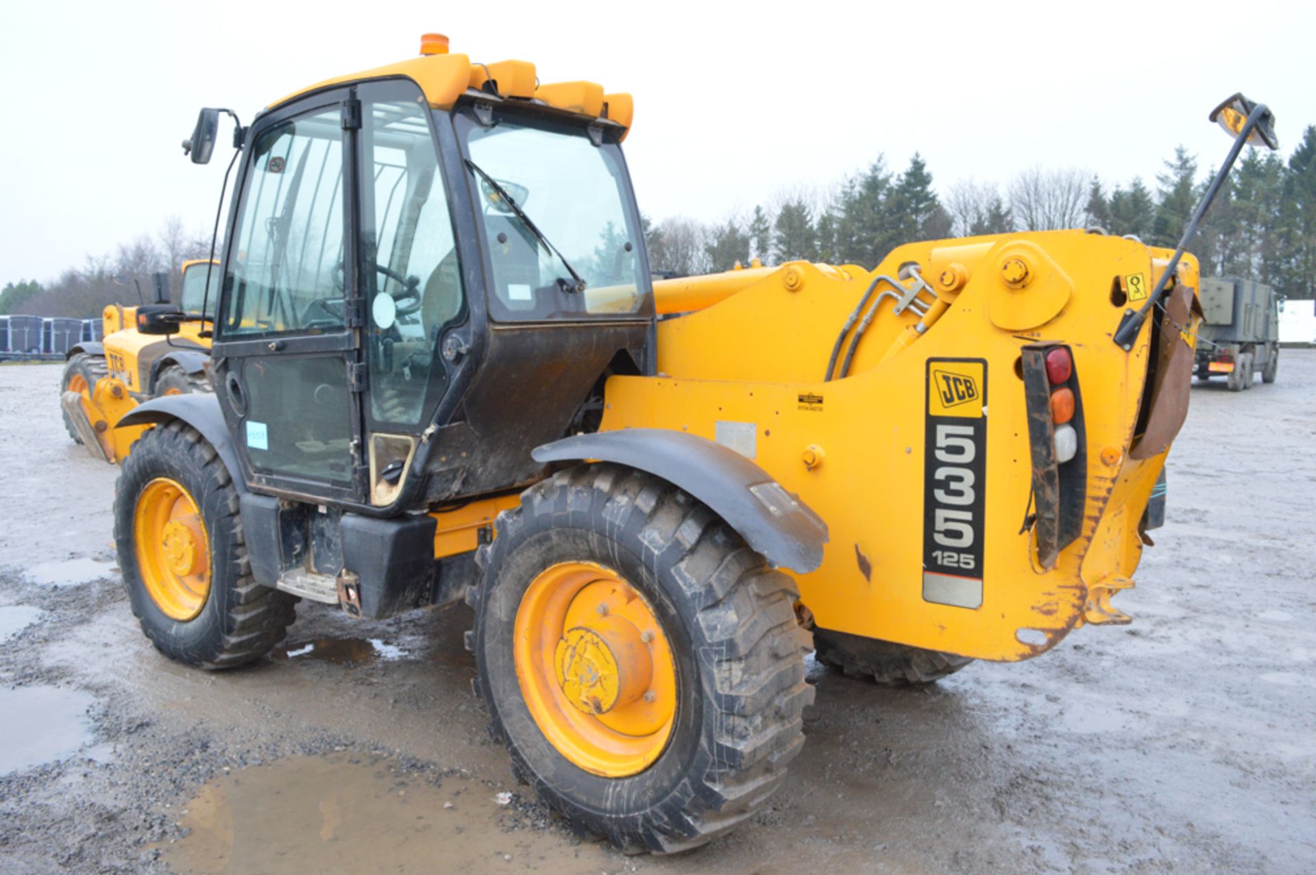 JCB 535-125 12.5 metre telescopic handler Year: 2005 S/N: 1166640 Recorded Hours: Not displayed ( - Image 2 of 13