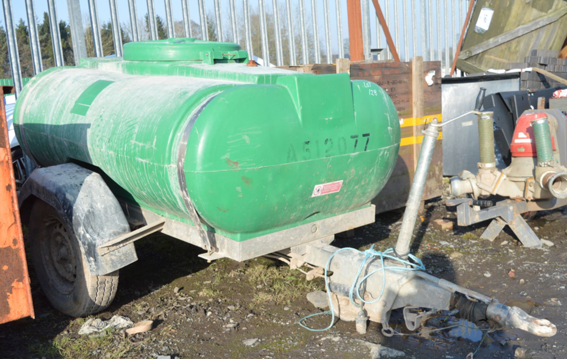 250 gallon fast tow water bowser A512077 - Image 2 of 2